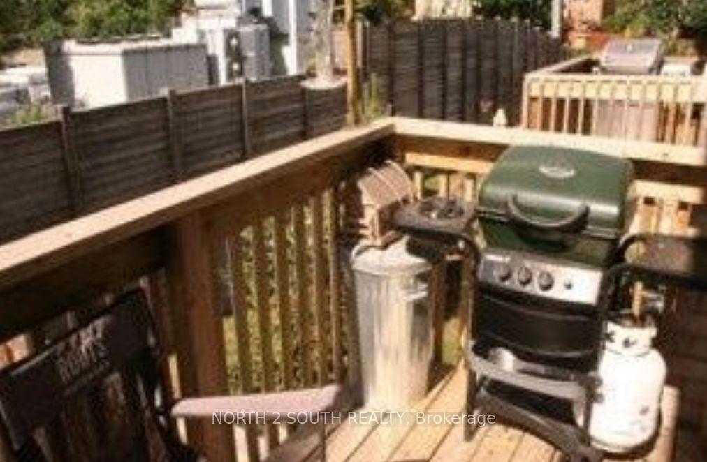 Photo 8 of 80 Burgon Place, Aurora, Aurora Village — HOMEH