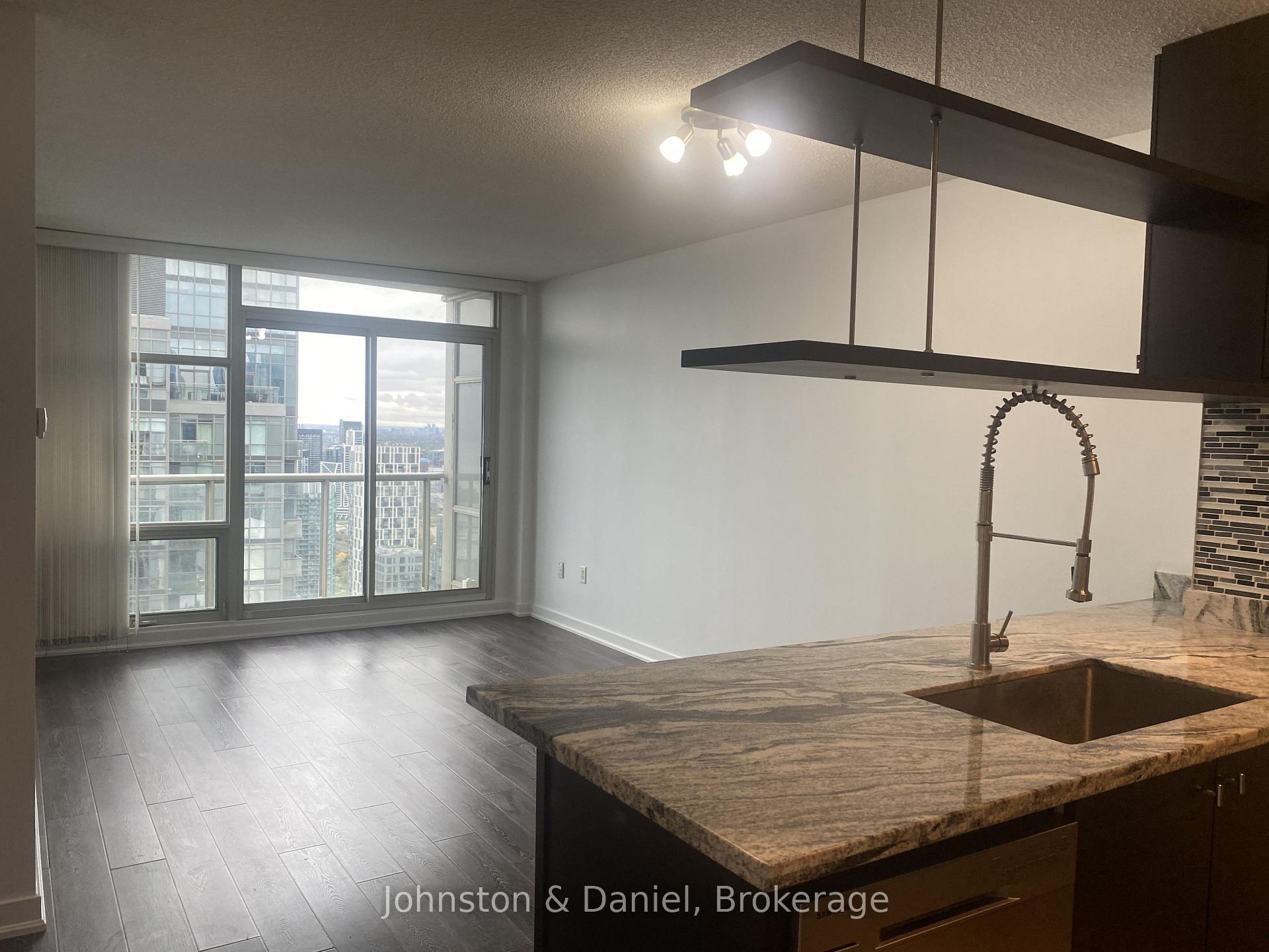 Photo 3 of Unit 5201, 35 Mariner Terrace, Toronto, Waterfront Communities — HOMEH