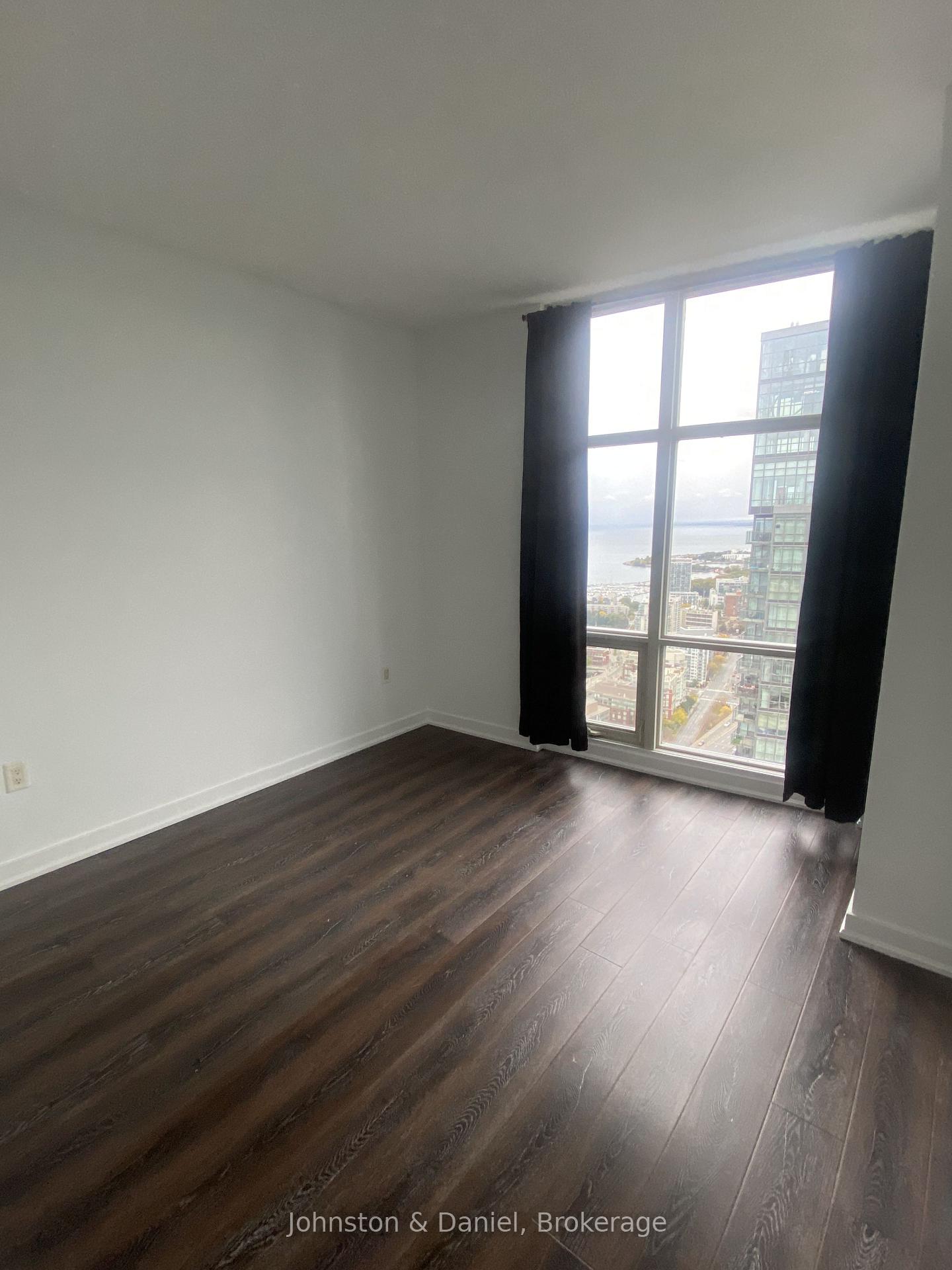 Photo 12 of Unit 5201, 35 Mariner Terrace, Toronto, Waterfront Communities — HOMEH