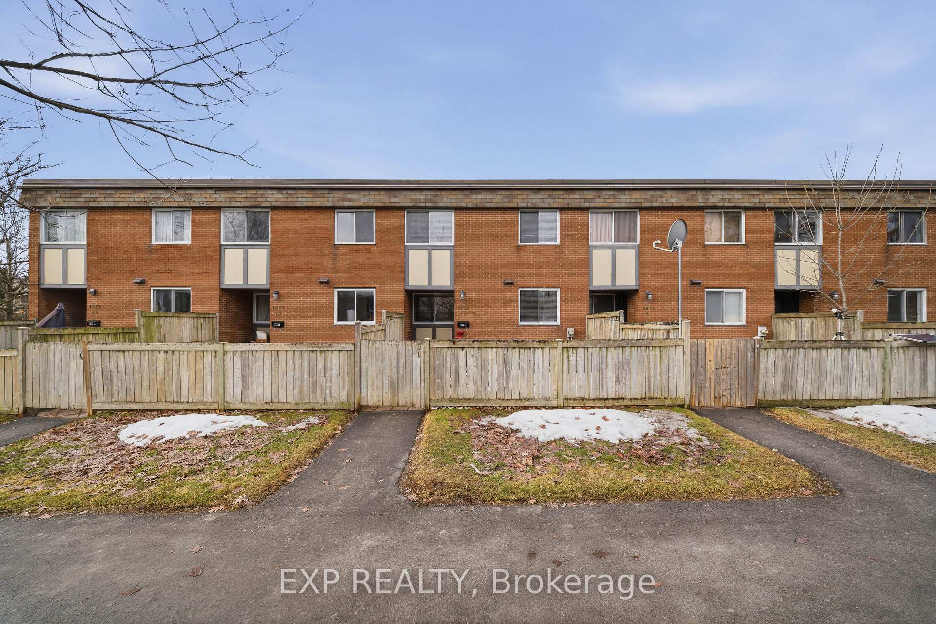 Photo of Unit 11, 1675 Heatherington Road