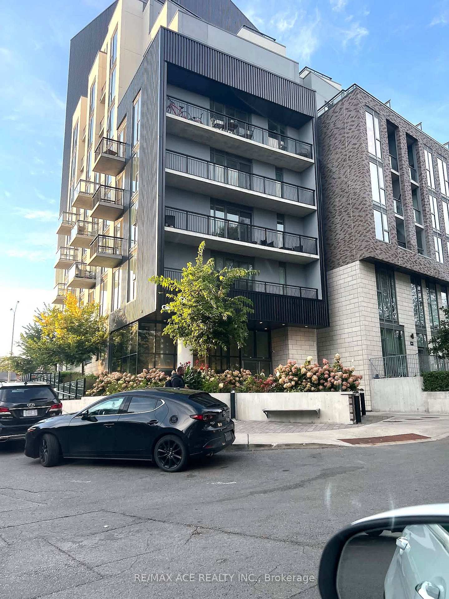Photo of Unit 402, 90 Glen Everest Road