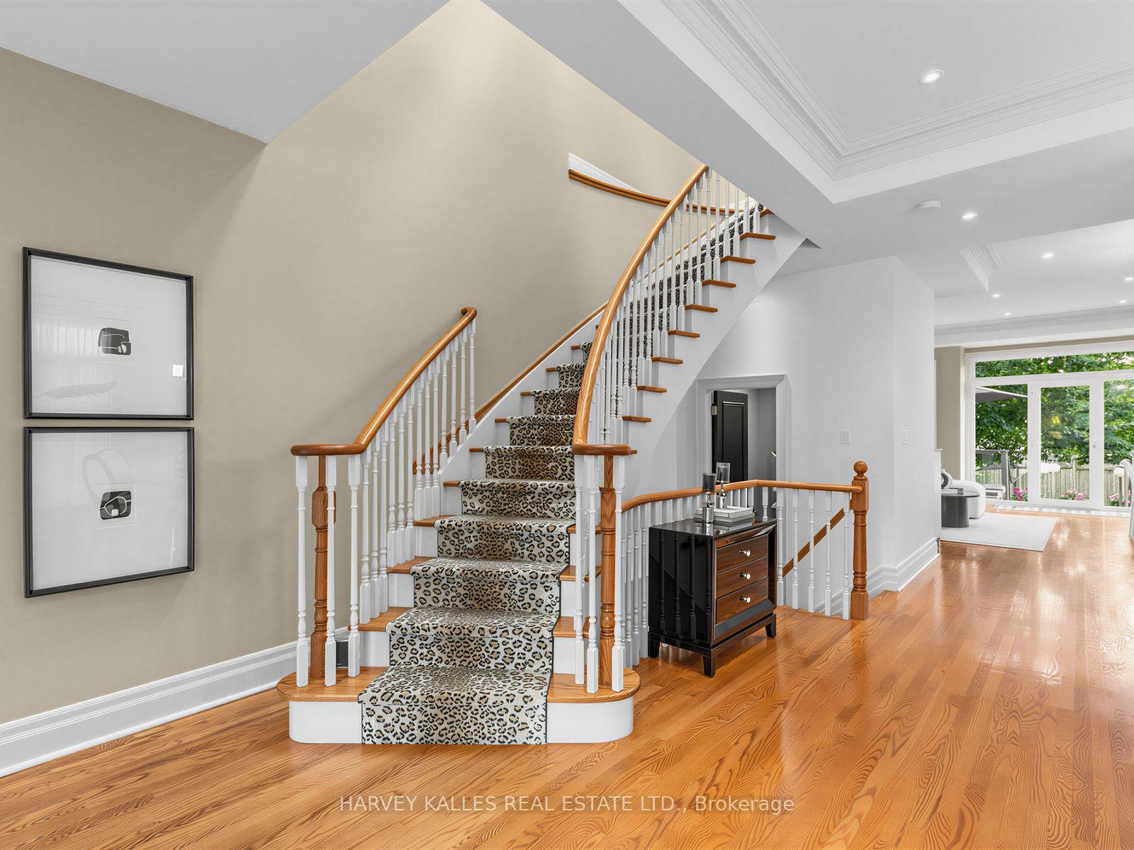 Photo 3 of 397 Brooke Avenue, Toronto, Bedford Park-Nortown — HOMEH