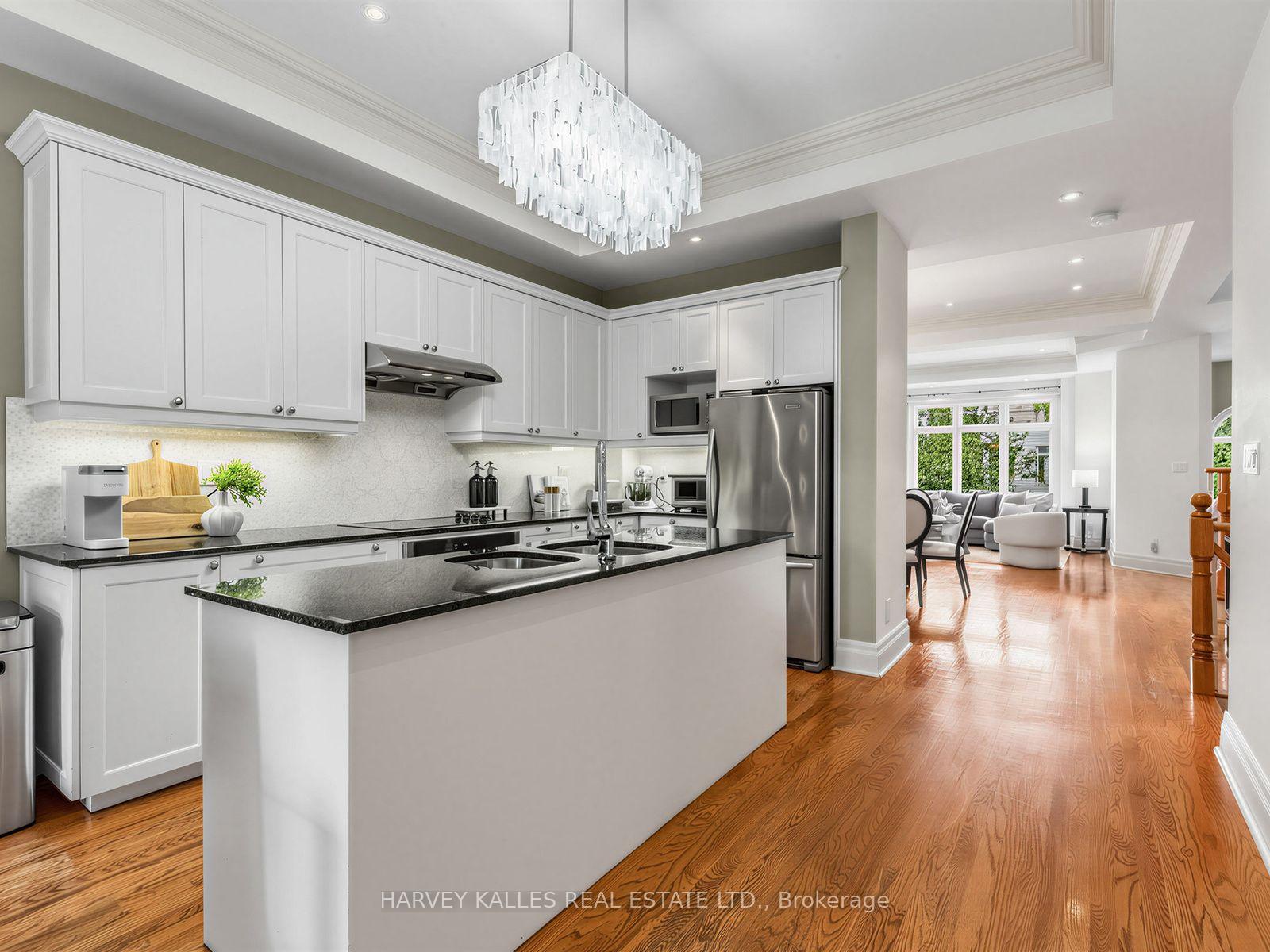 Photo 6 of 397 Brooke Avenue, Toronto, Bedford Park-Nortown — HOMEH