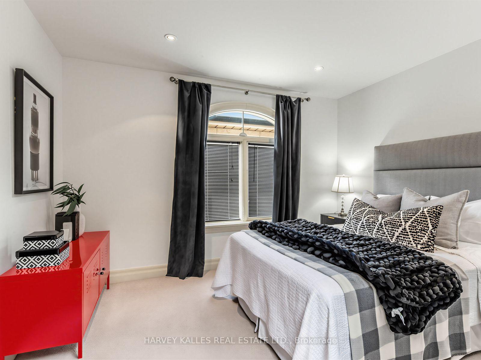 Photo 13 of 397 Brooke Avenue, Toronto, Bedford Park-Nortown — HOMEH