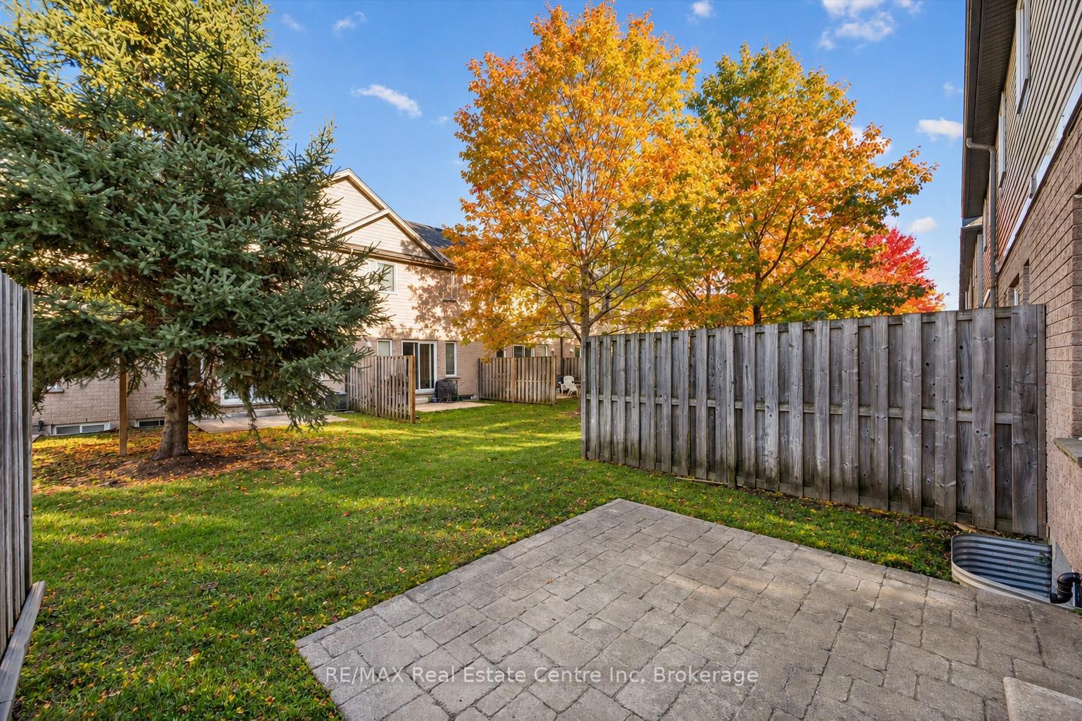 Photo 18 of 6 Revell Drive, Guelph, Clairfields/Hanlon Business Park — HOMEH