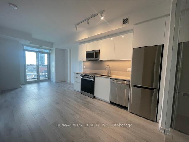 Photo 7 of Unit 910, 50 Power Street, Toronto, Moss Park — HOMEH