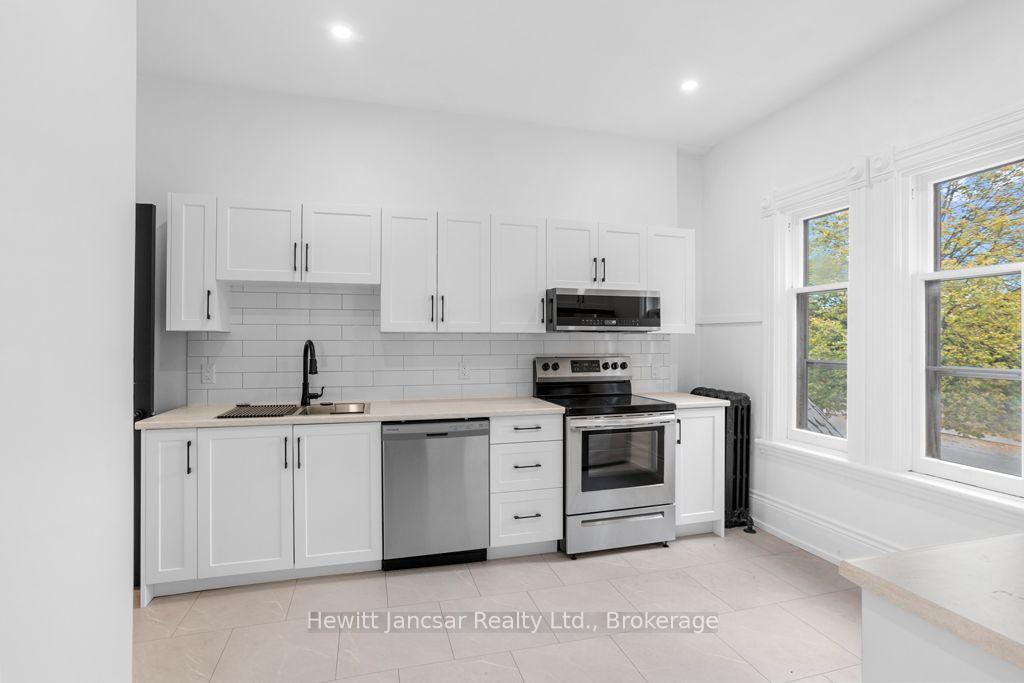 Photo 4 of Unit 5, 33 Light Street, Woodstock, Woodstock - North — HOMEH