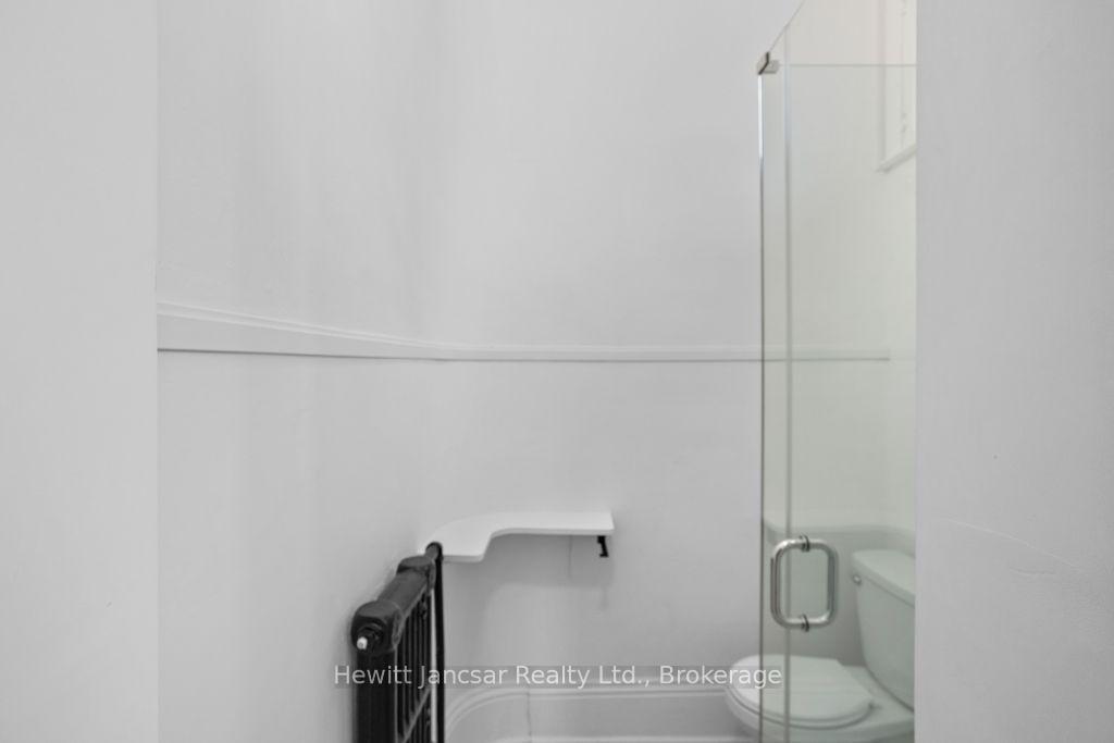Photo 8 of Unit 5, 33 Light Street, Woodstock, Woodstock - North — HOMEH