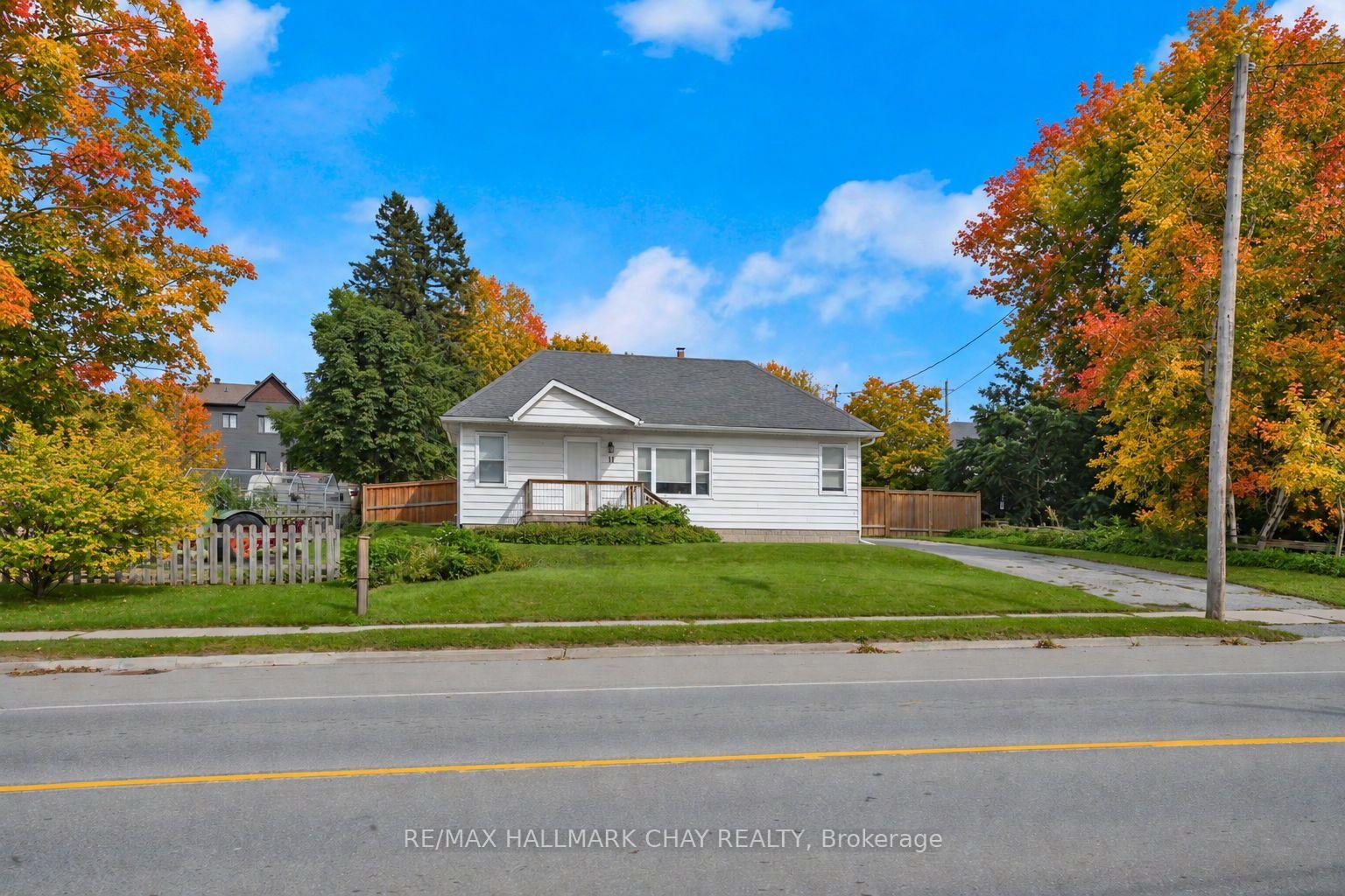 Photo 1 of 11 King Street S, Innisfil, Cookstown — HOMEH