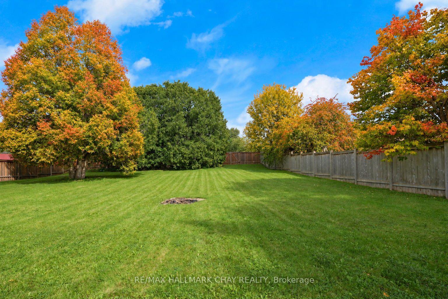 Photo 19 of 11 King Street S, Innisfil, Cookstown — HOMEH