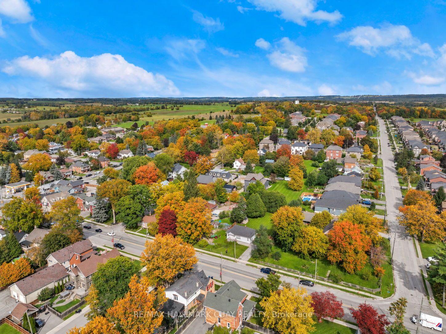 Photo 21 of 11 King Street S, Innisfil, Cookstown — HOMEH