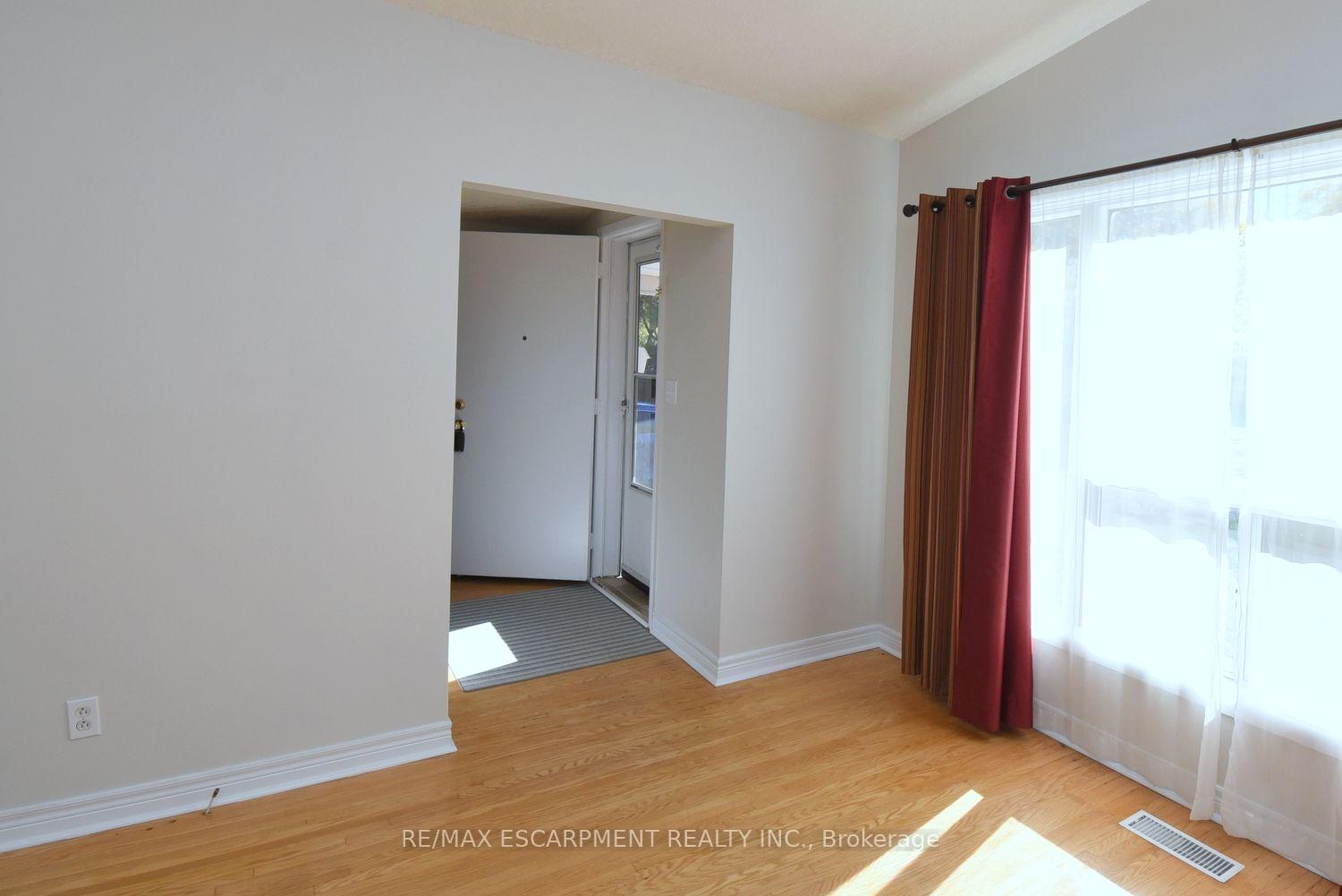 Photo 7 of 5 Ronaldshay Avenue, Hamilton, Greeningdon — HOMEH