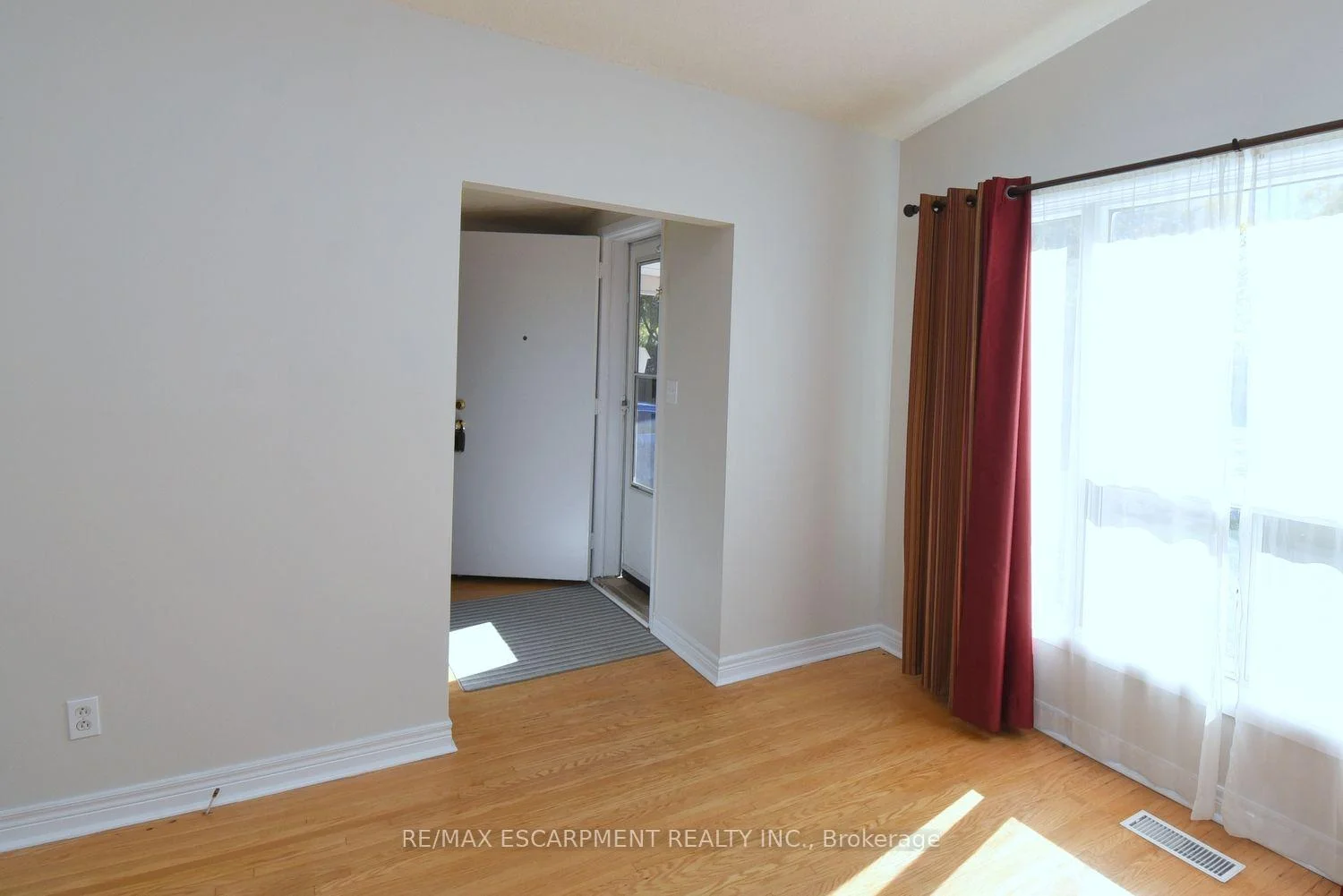 Photo 10 of 5 Ronaldshay Avenue, Hamilton, Greeningdon — HOMEH
