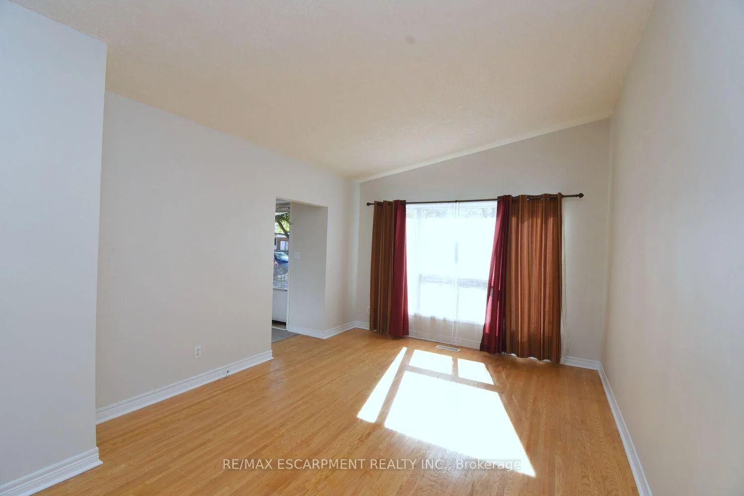 Photo 14 of 5 Ronaldshay Avenue, Hamilton, Greeningdon — HOMEH
