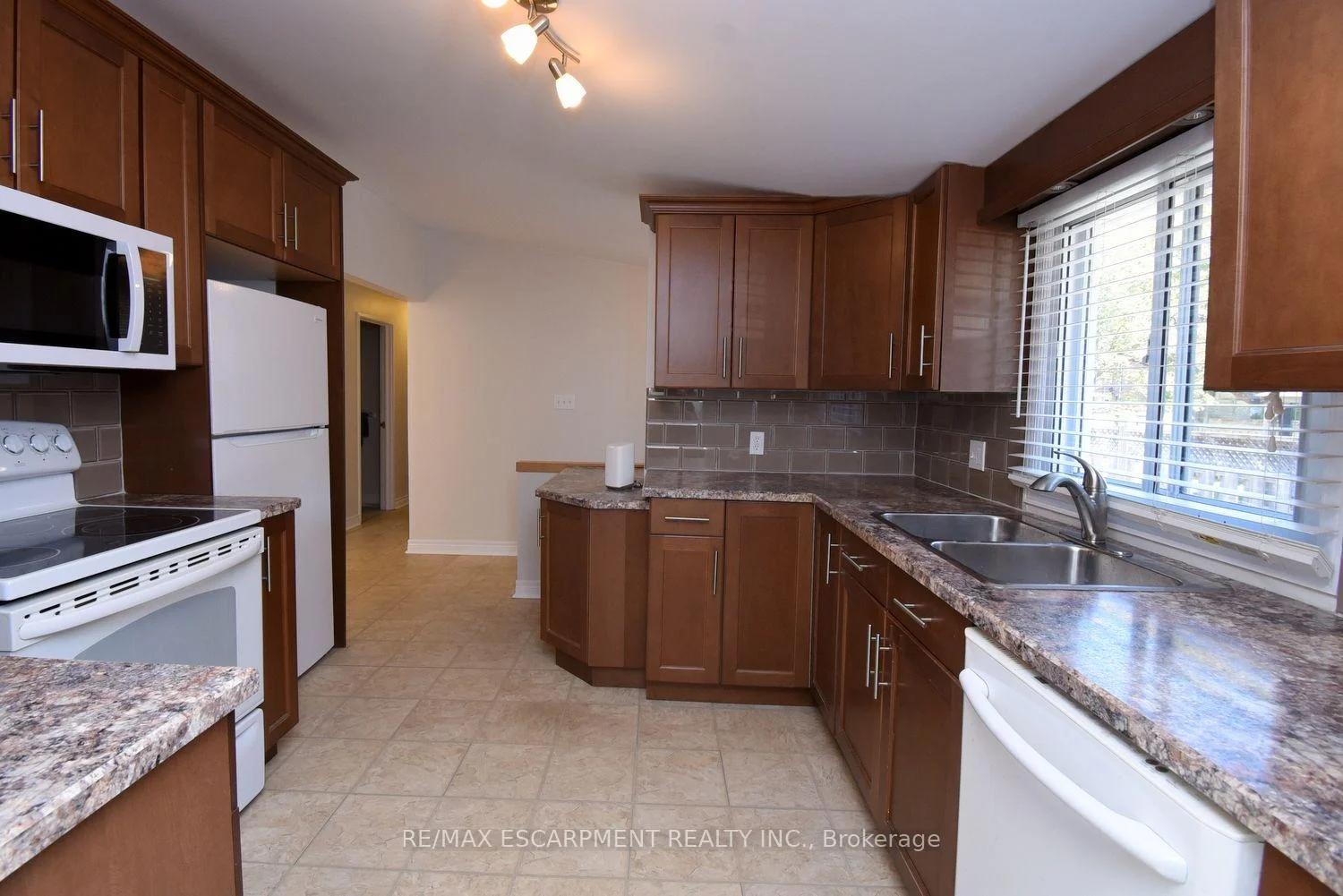 Photo 22 of 5 Ronaldshay Avenue, Hamilton, Greeningdon — HOMEH