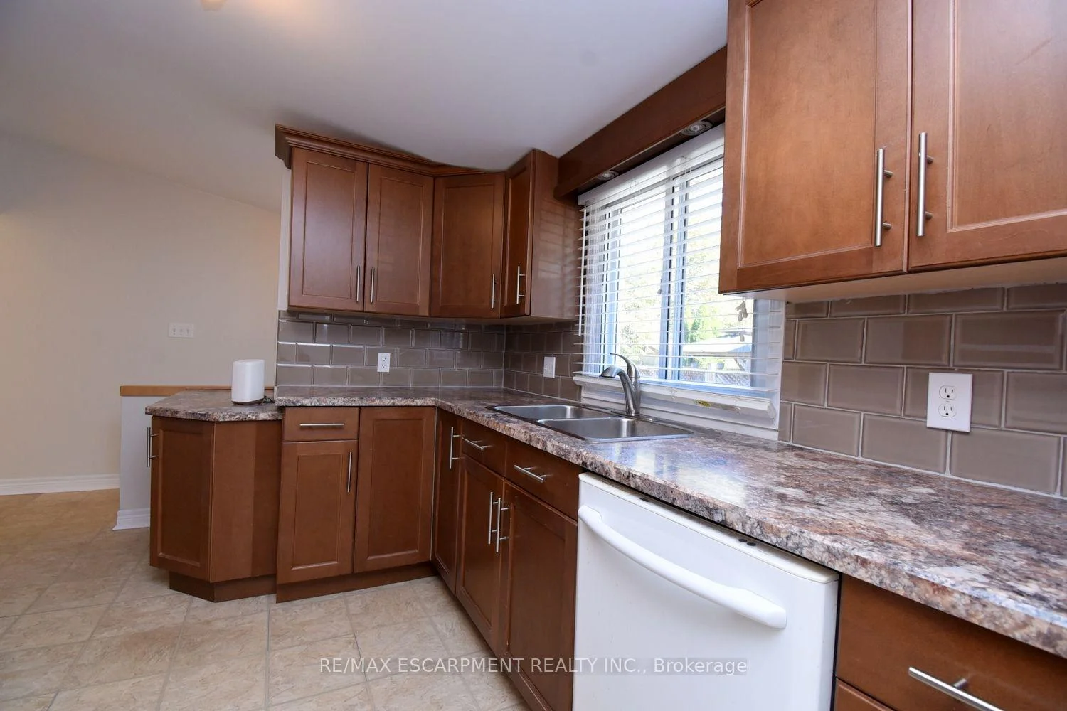 Photo 24 of 5 Ronaldshay Avenue, Hamilton, Greeningdon — HOMEH