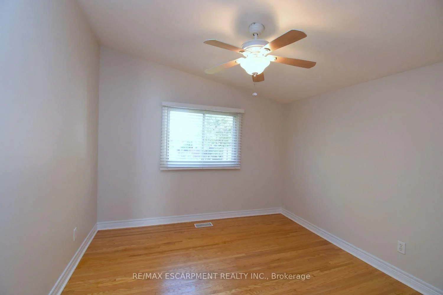 Photo 44 of 5 Ronaldshay Avenue, Hamilton, Greeningdon — HOMEH