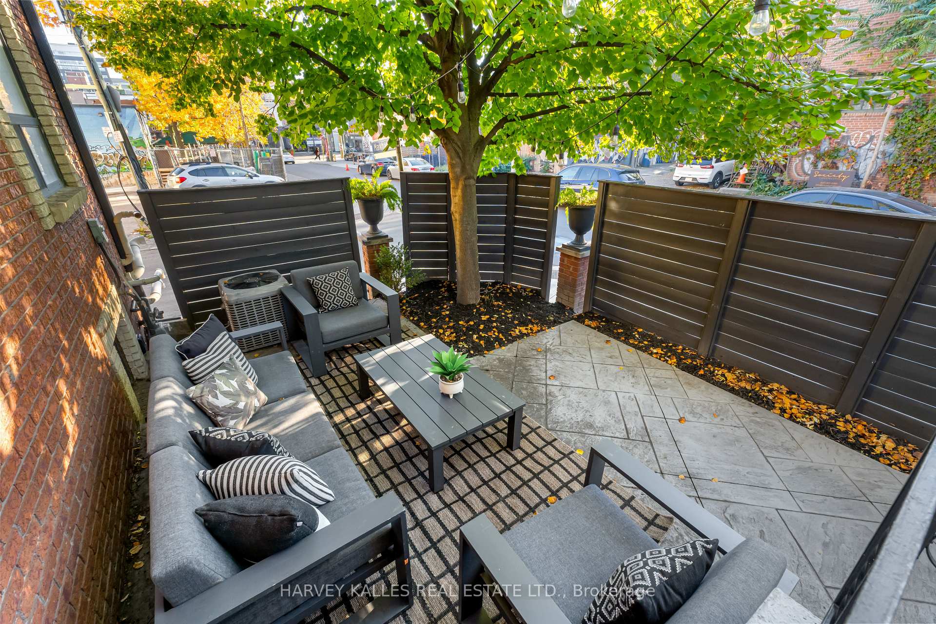 Photo 42 of 15 Markham Street, Toronto, Trinity-Bellwoods — HOMEH