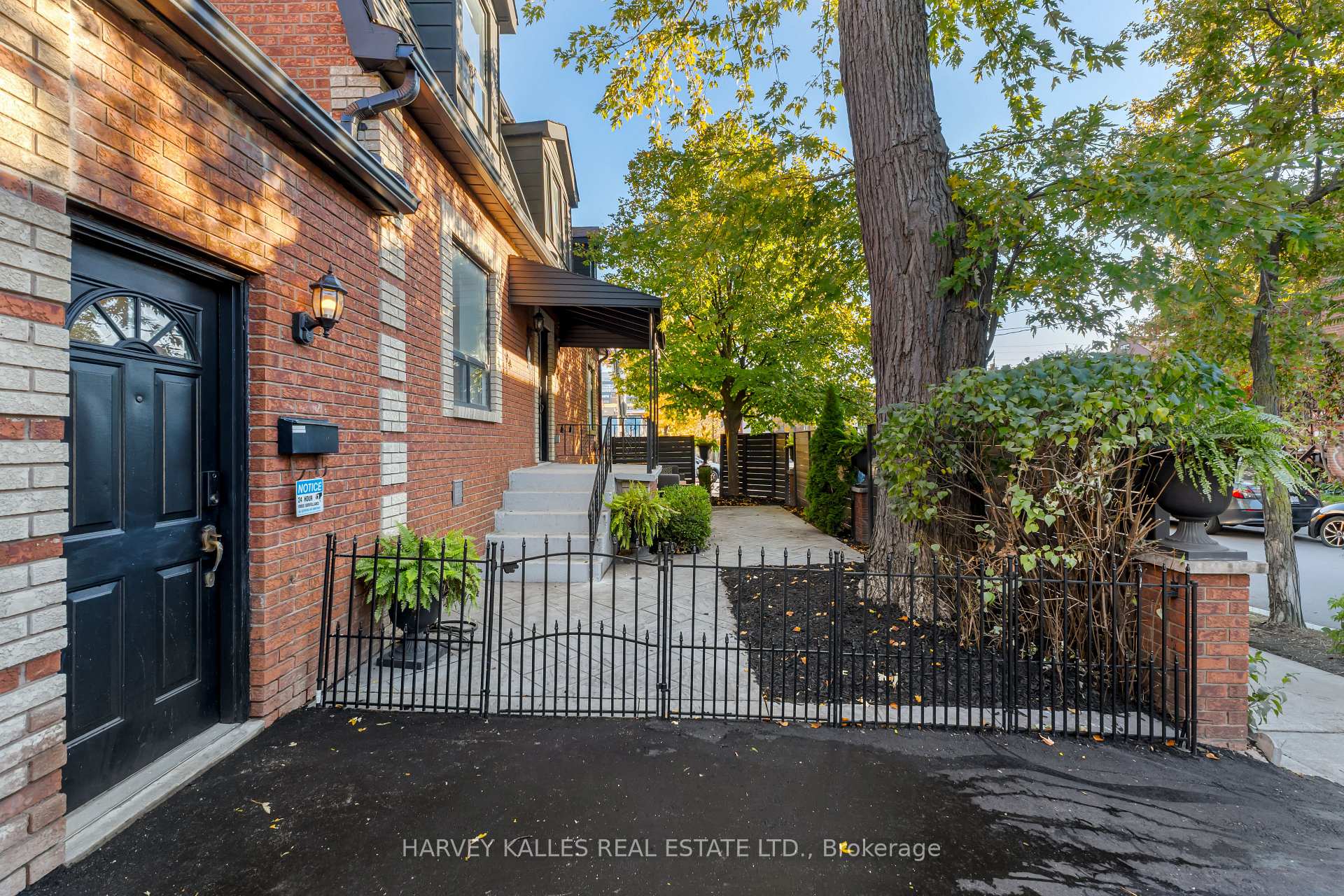 Photo 45 of 15 Markham Street, Toronto, Trinity-Bellwoods — HOMEH