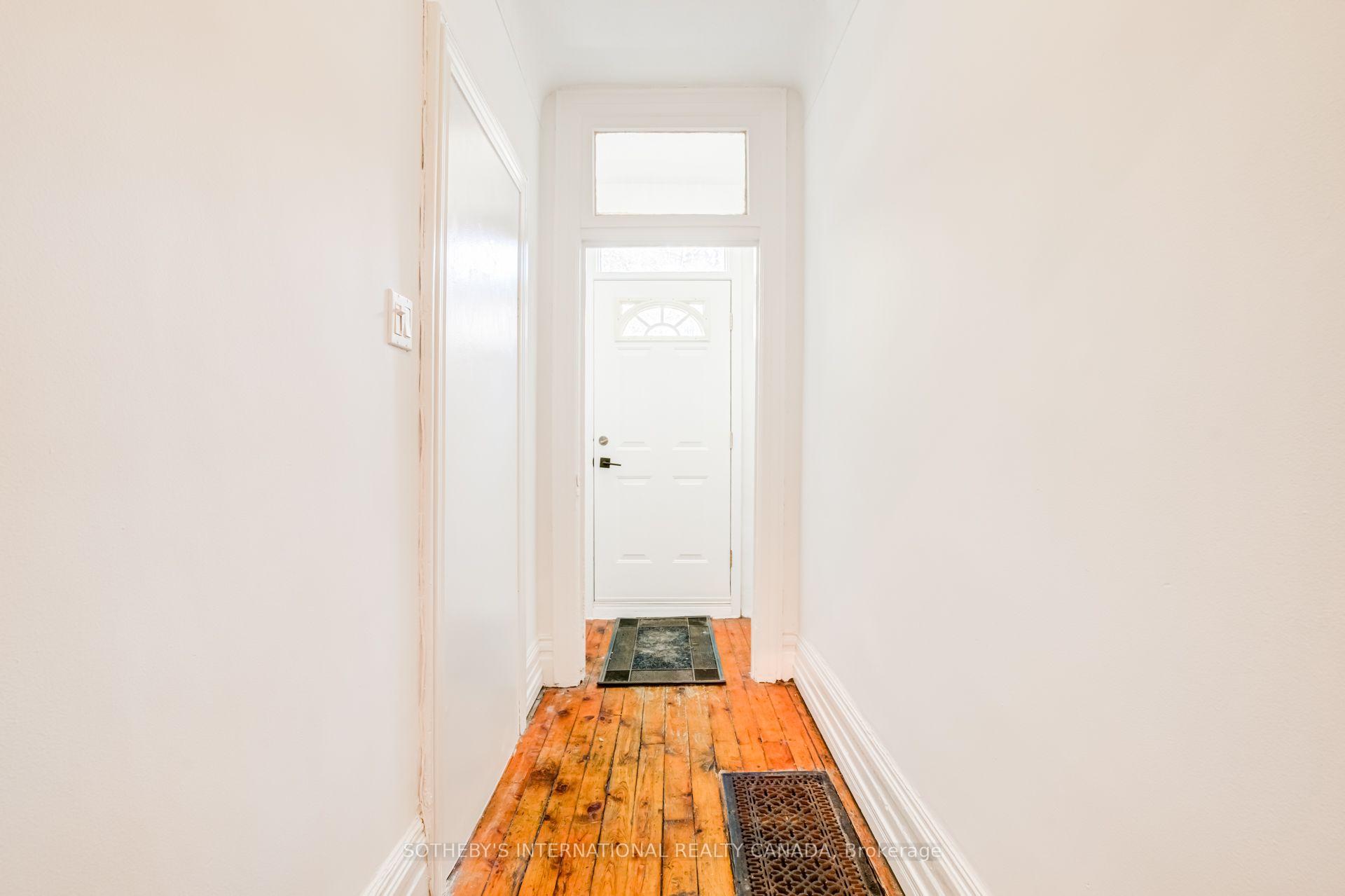Photo 6 of 13 Euclid Avenue, Toronto, Trinity-Bellwoods — HOMEH