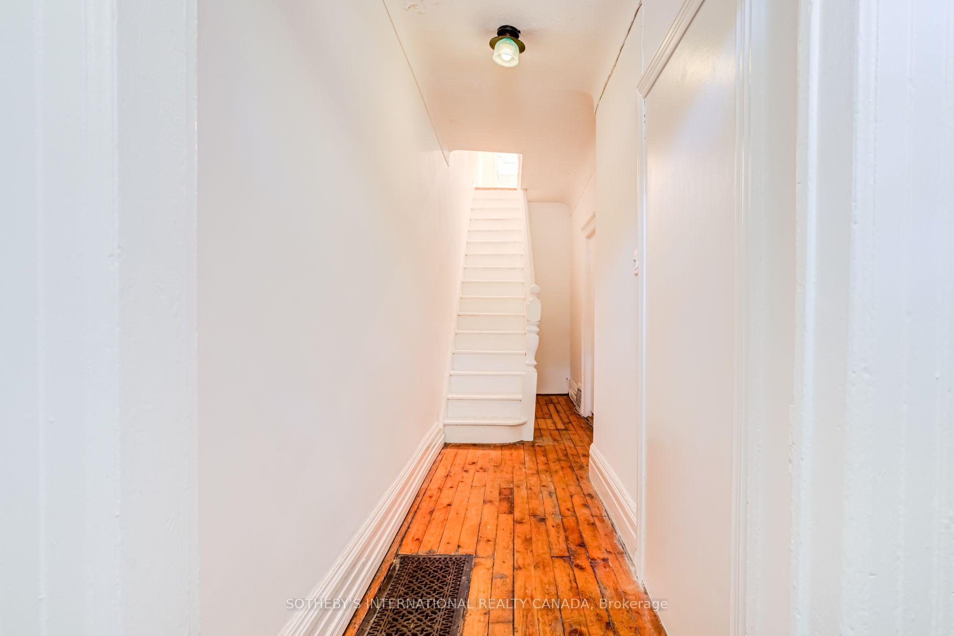 Photo 7 of 13 Euclid Avenue, Toronto, Trinity-Bellwoods — HOMEH