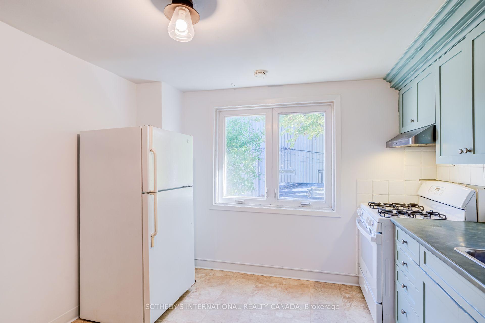Photo 12 of 13 Euclid Avenue, Toronto, Trinity-Bellwoods — HOMEH