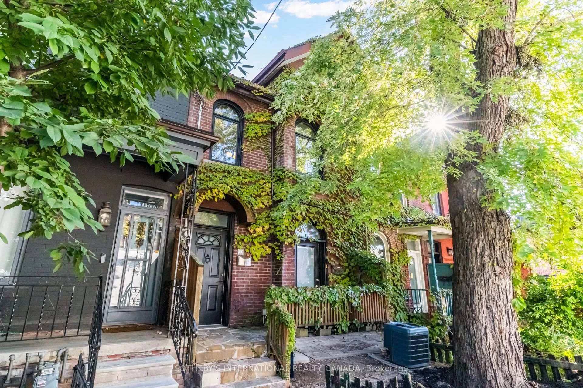 Photo 58 of 13 Euclid Avenue, Toronto, Trinity-Bellwoods — HOMEH
