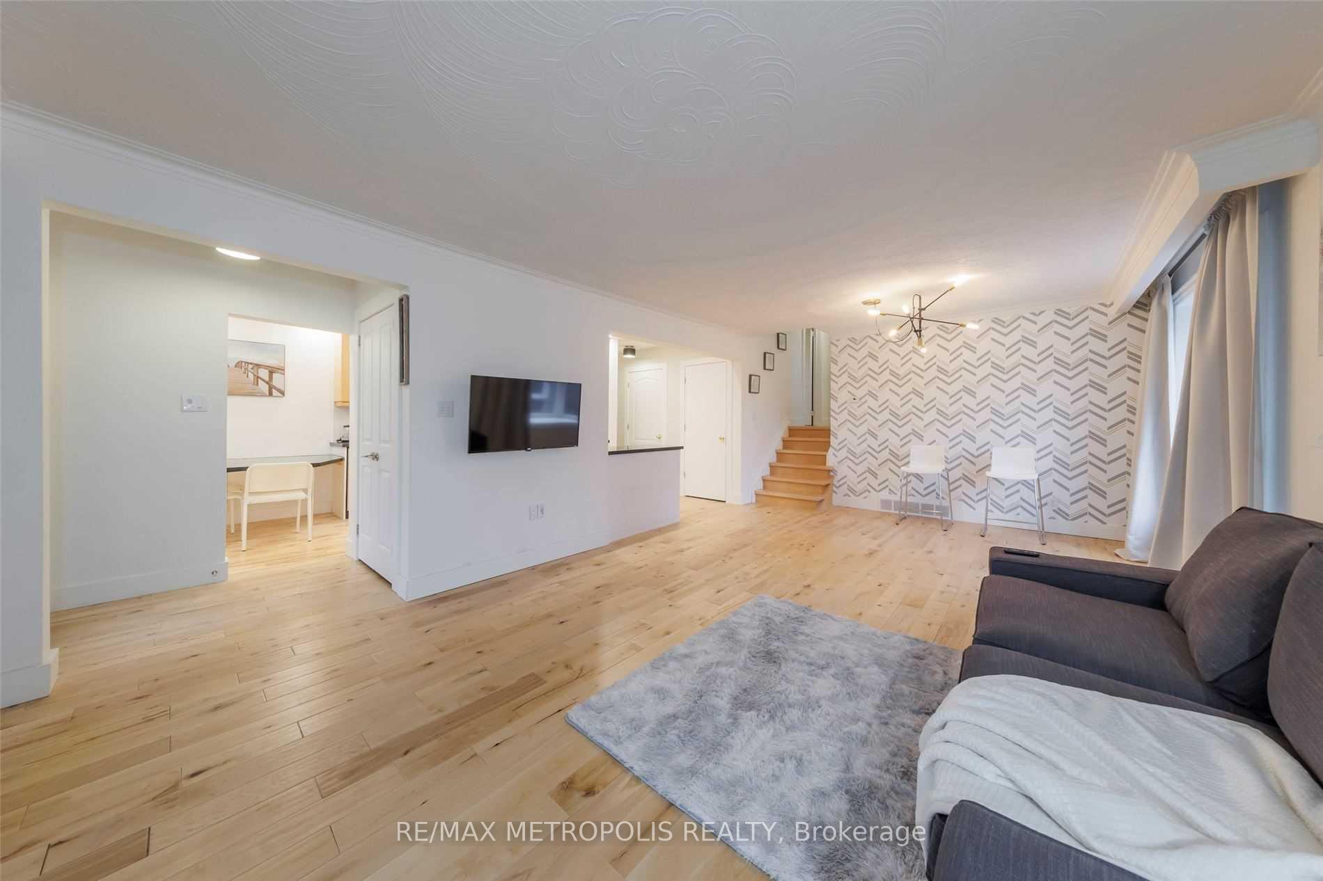 Photo 4 of Unit Main, 21 Hills Road, Ajax, South East — HOMEH