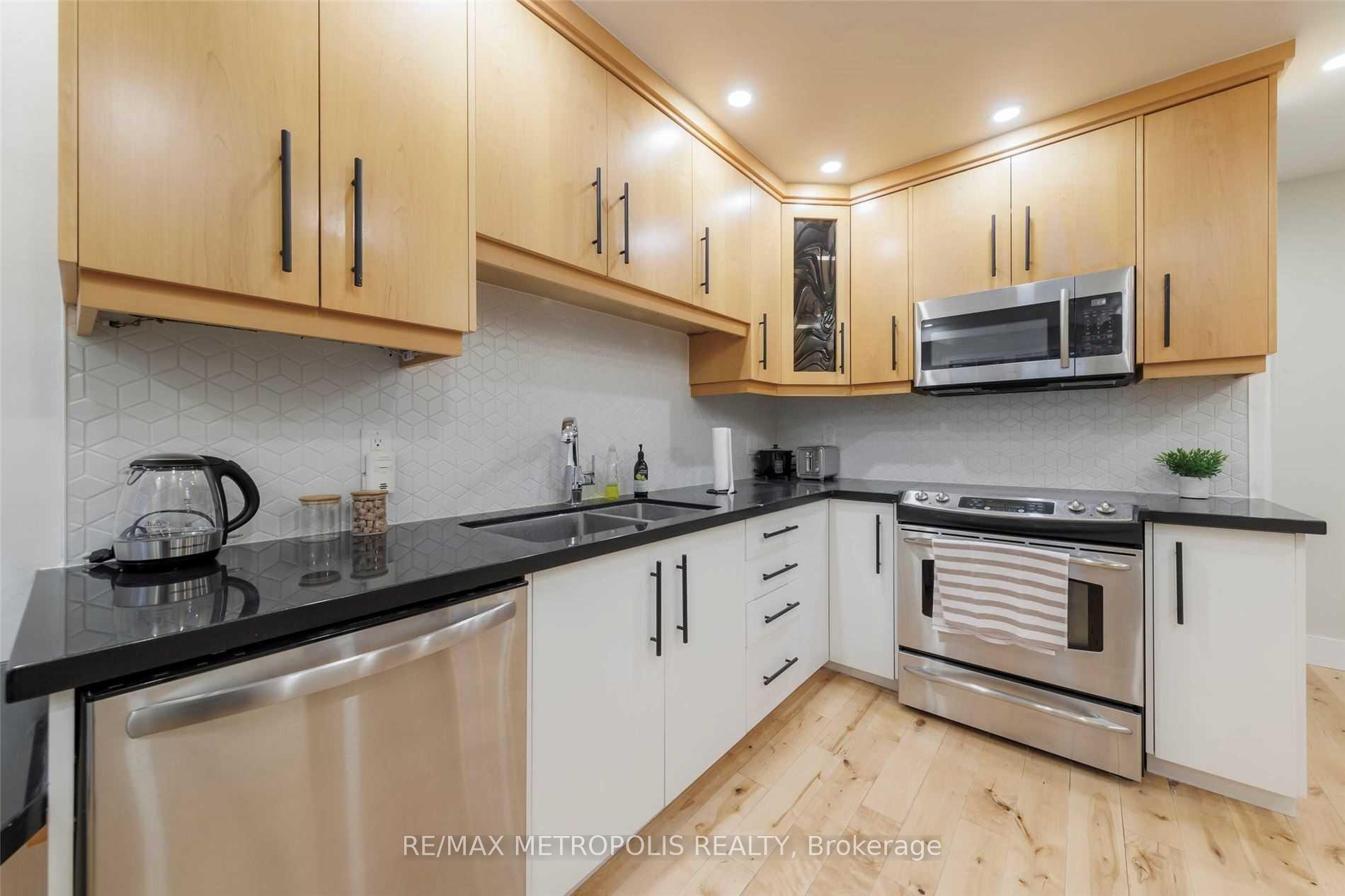 Photo 7 of Unit Main, 21 Hills Road, Ajax, South East — HOMEH