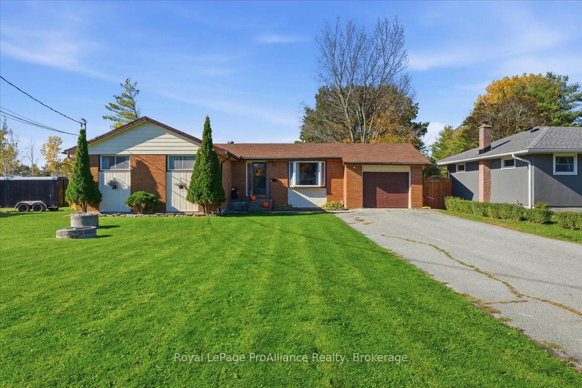 Photo 1 of 25 Ashley Street, Belleville, Thurlow Ward — HOMEH
