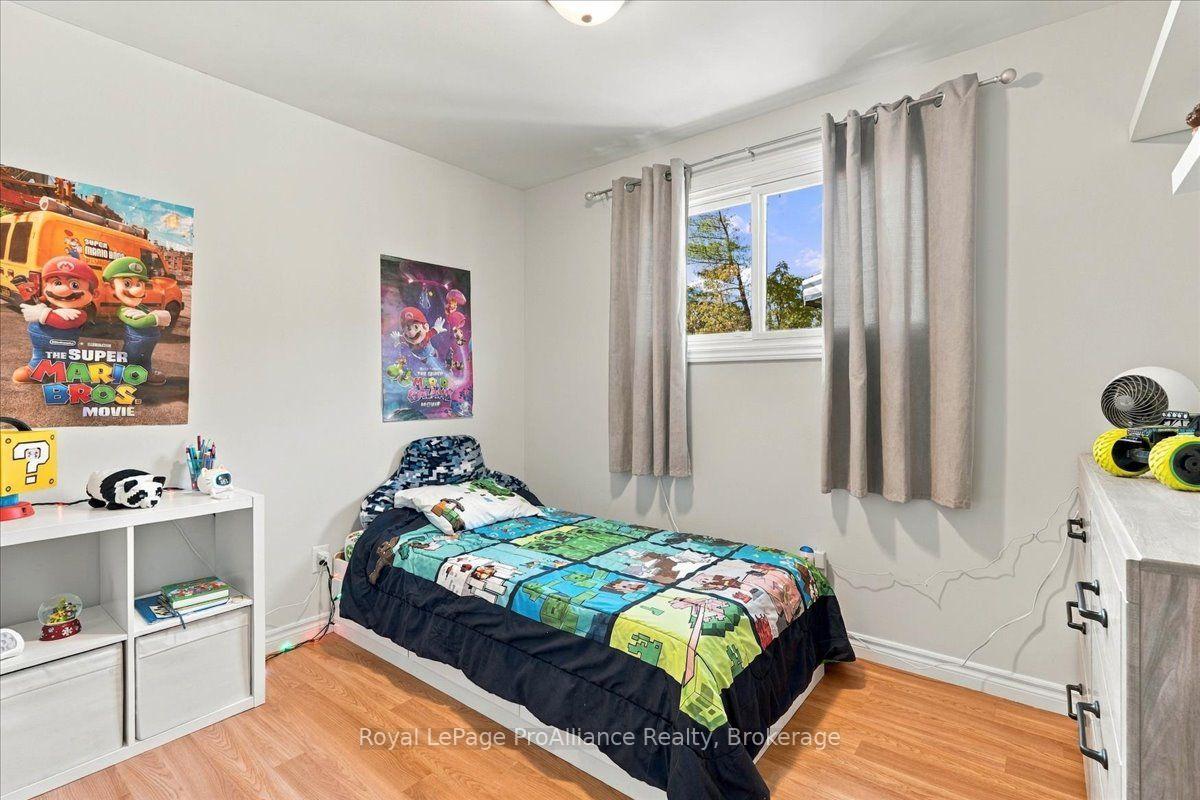 Photo 18 of 25 Ashley Street, Belleville, Thurlow Ward — HOMEH