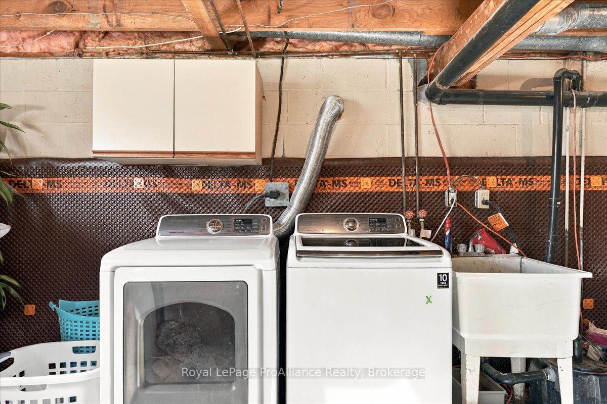 Photo 31 of 25 Ashley Street, Belleville, Thurlow Ward — HOMEH