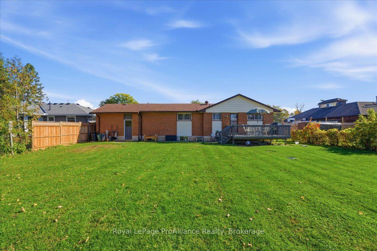 Photo 36 of 25 Ashley Street, Belleville, Thurlow Ward — HOMEH