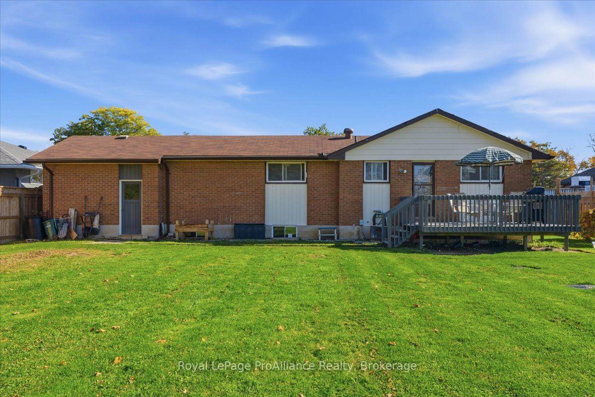 Photo 37 of 25 Ashley Street, Belleville, Thurlow Ward — HOMEH
