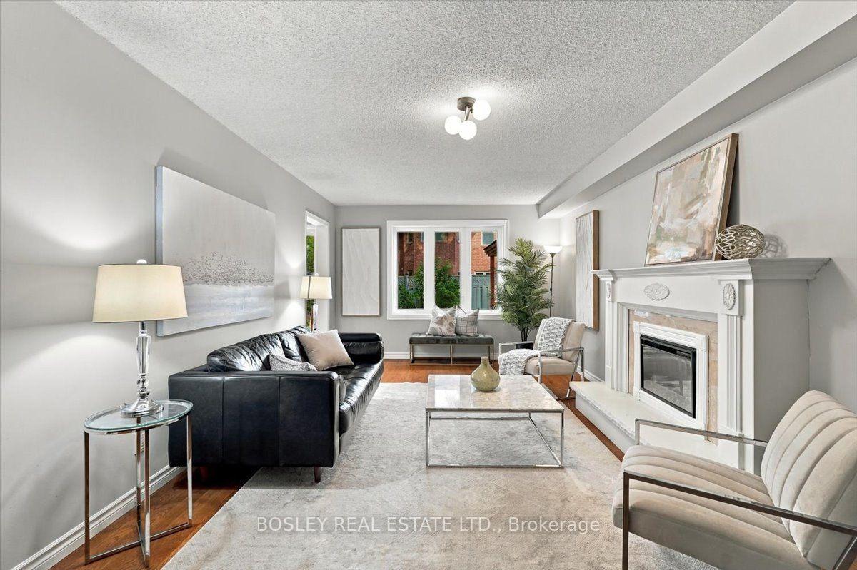 Photo 12 of 2259 Cottonwood Circle, Pickering, Liverpool — HOMEH