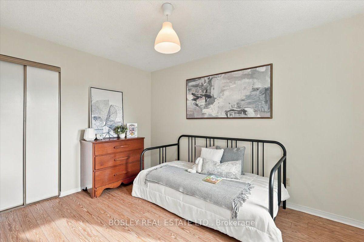 Photo 28 of 2259 Cottonwood Circle, Pickering, Liverpool — HOMEH