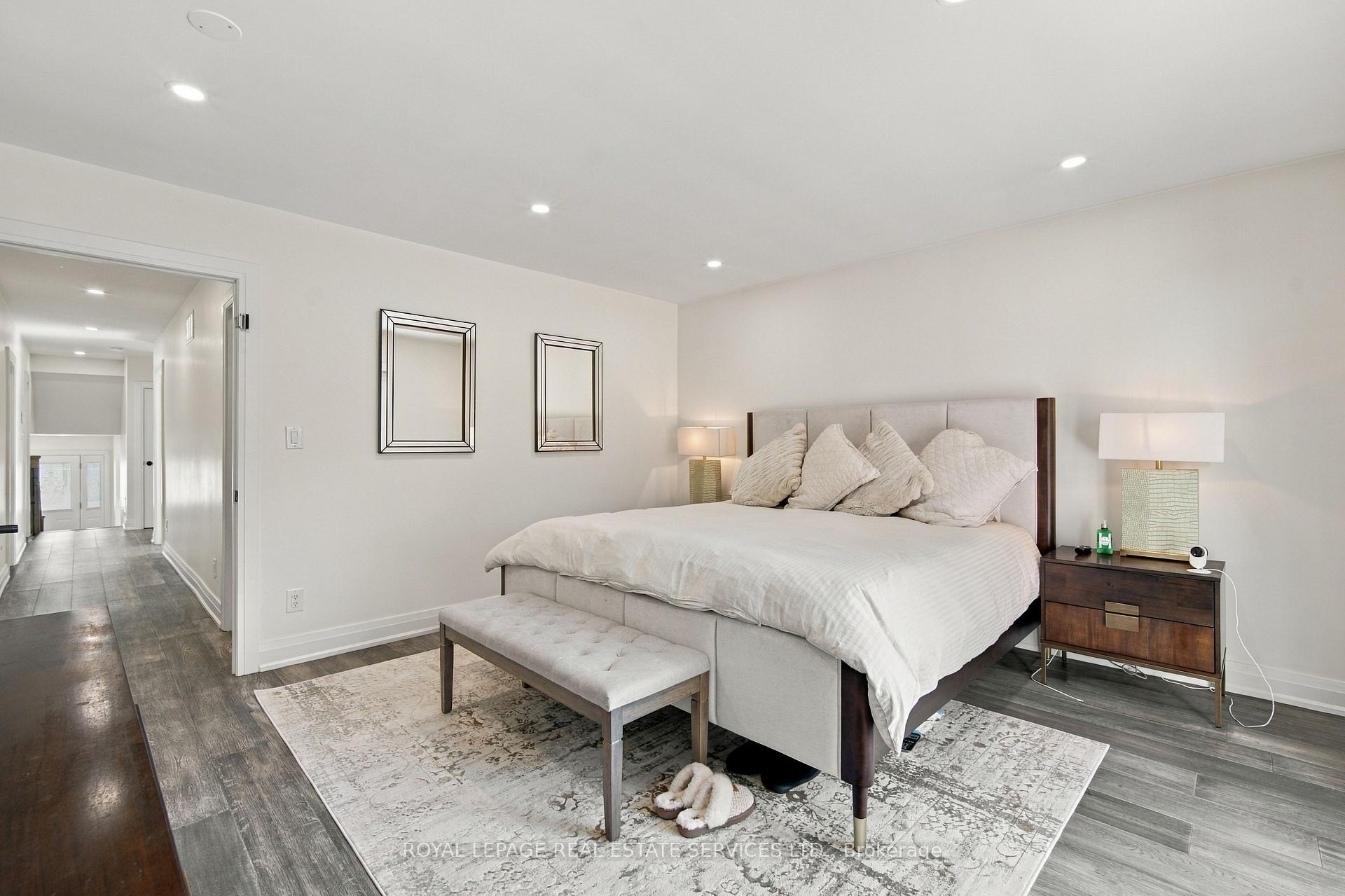 Photo 11 of 560 Stonecliffe Road, Oakville, West — HOMEH