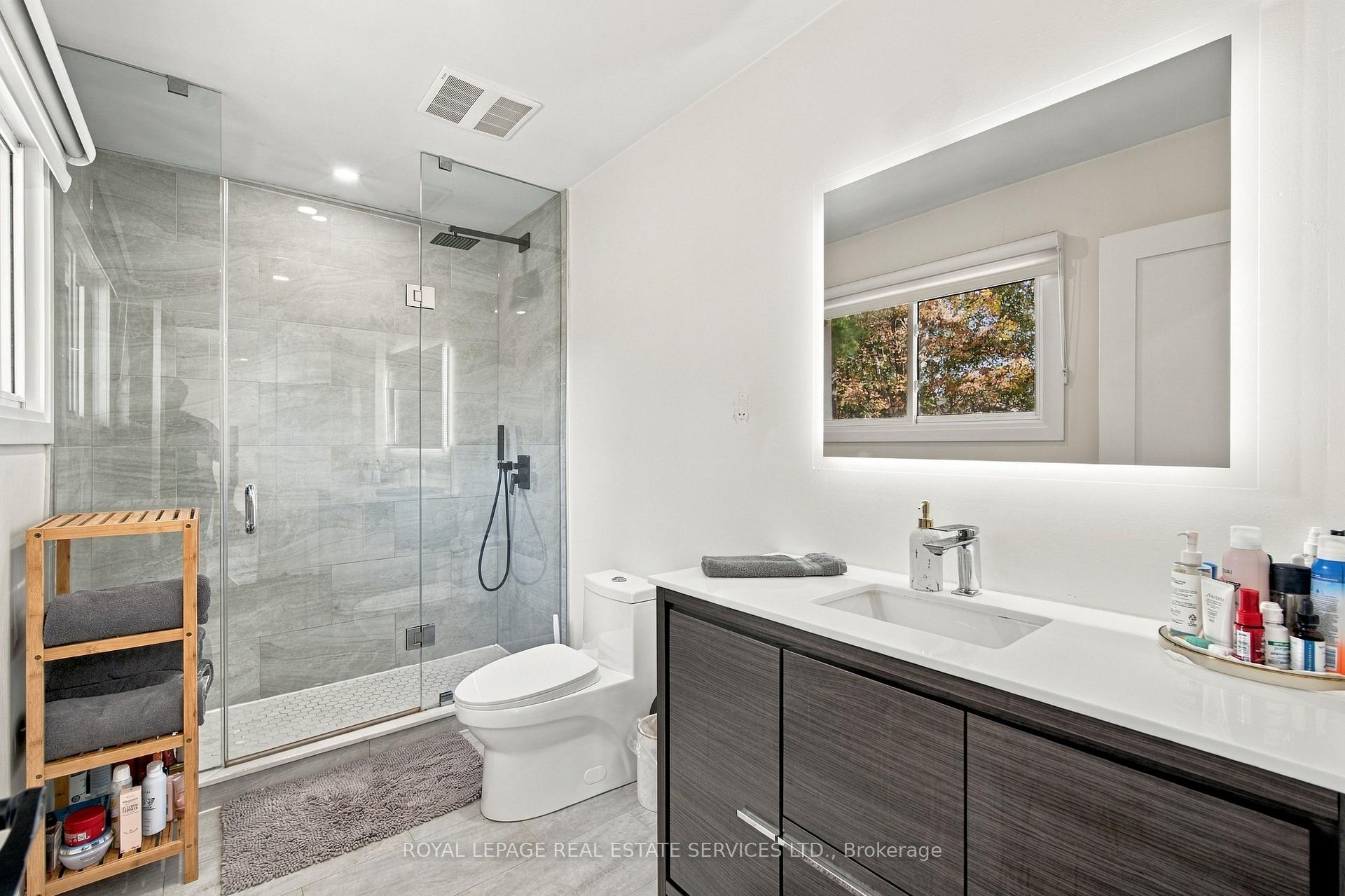Photo 14 of 560 Stonecliffe Road, Oakville, West — HOMEH