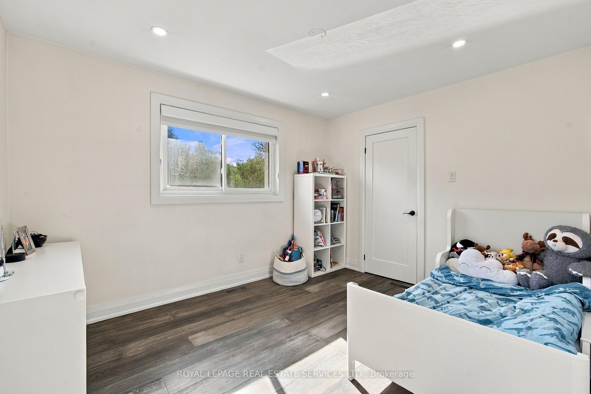 Photo 18 of 560 Stonecliffe Road, Oakville, West — HOMEH