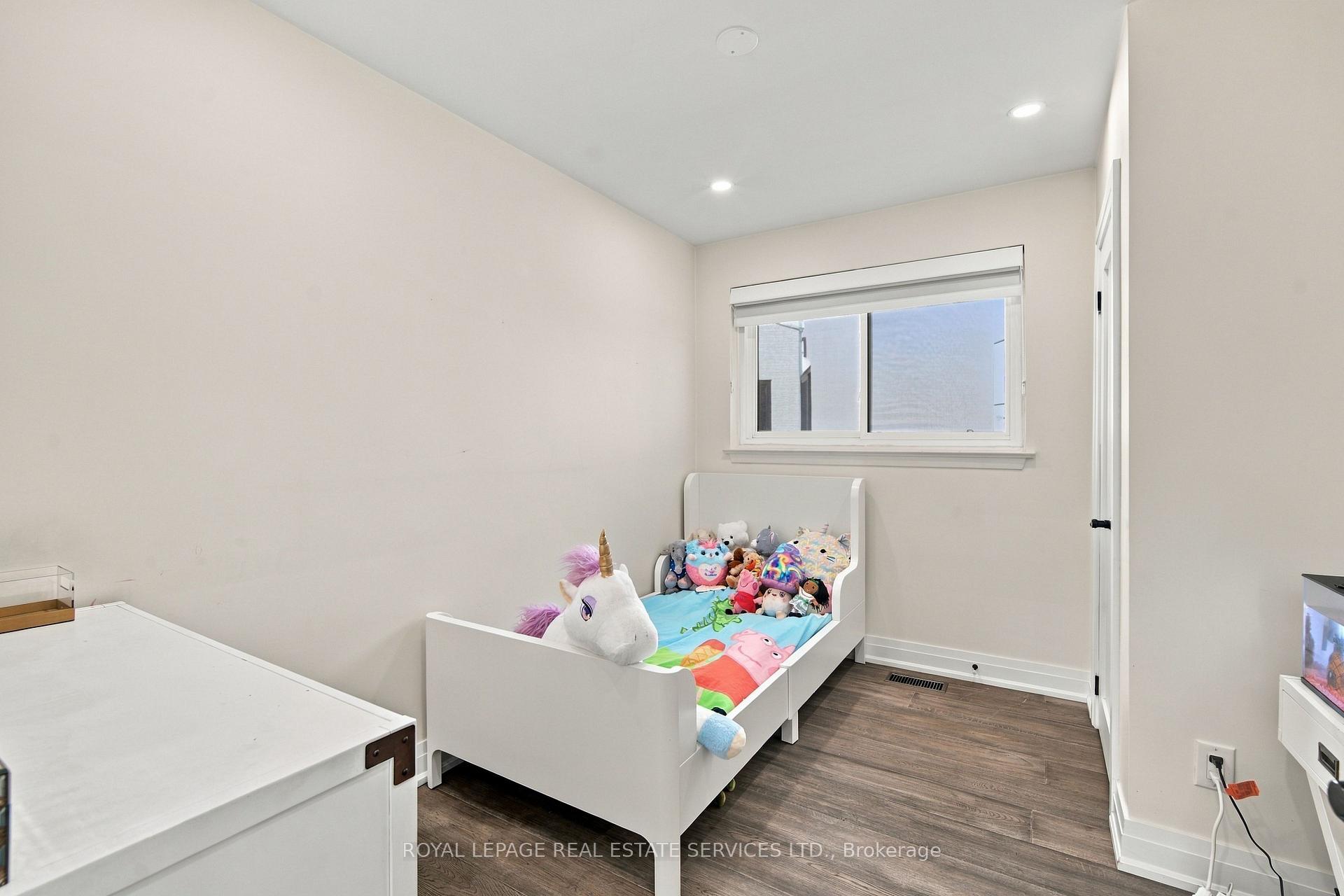 Photo 21 of 560 Stonecliffe Road, Oakville, West — HOMEH