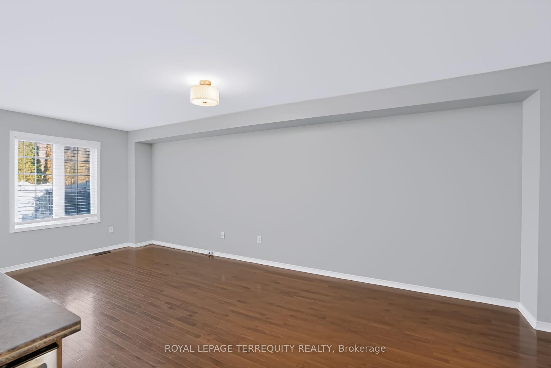 Photo 6 of Unit 19, 253 Sprucewood Crescent W, Clarington, Bowmanville — HOMEH