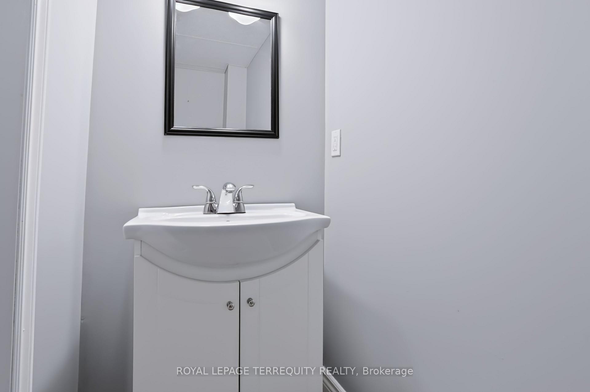 Photo 14 of Unit 19, 253 Sprucewood Crescent W, Clarington, Bowmanville — HOMEH
