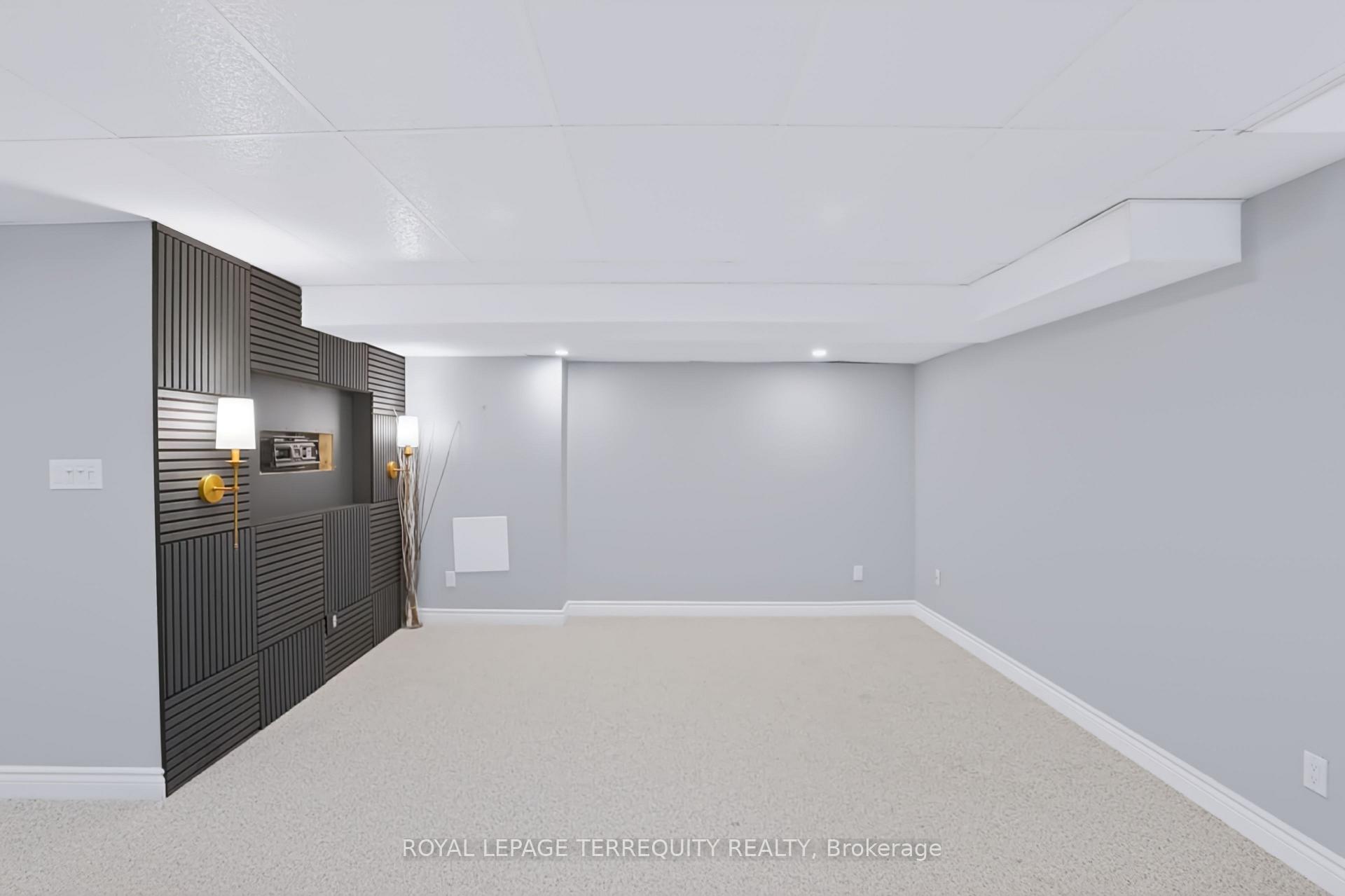 Photo 18 of Unit 19, 253 Sprucewood Crescent W, Clarington, Bowmanville — HOMEH