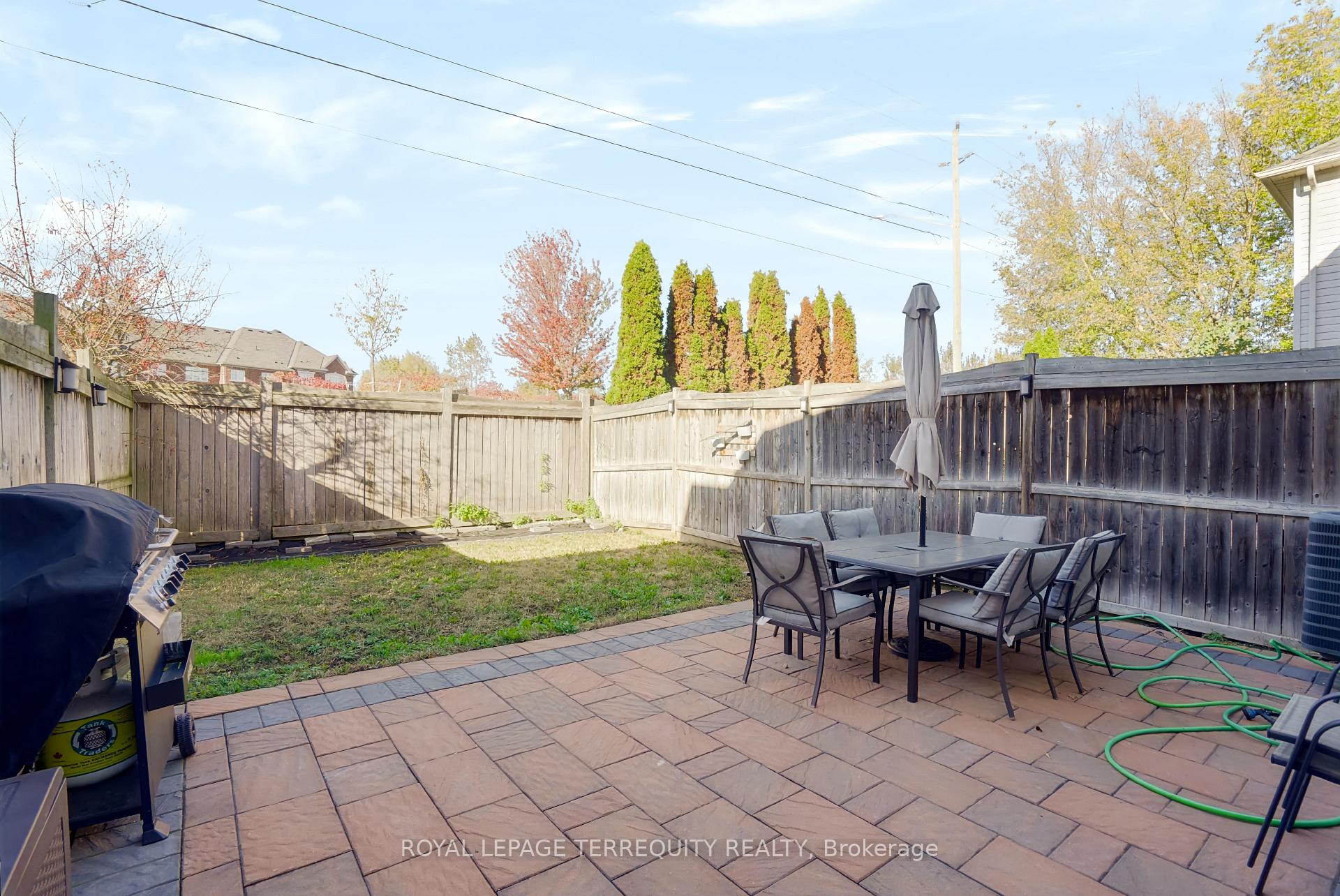 Photo 19 of Unit 19, 253 Sprucewood Crescent W, Clarington, Bowmanville — HOMEH