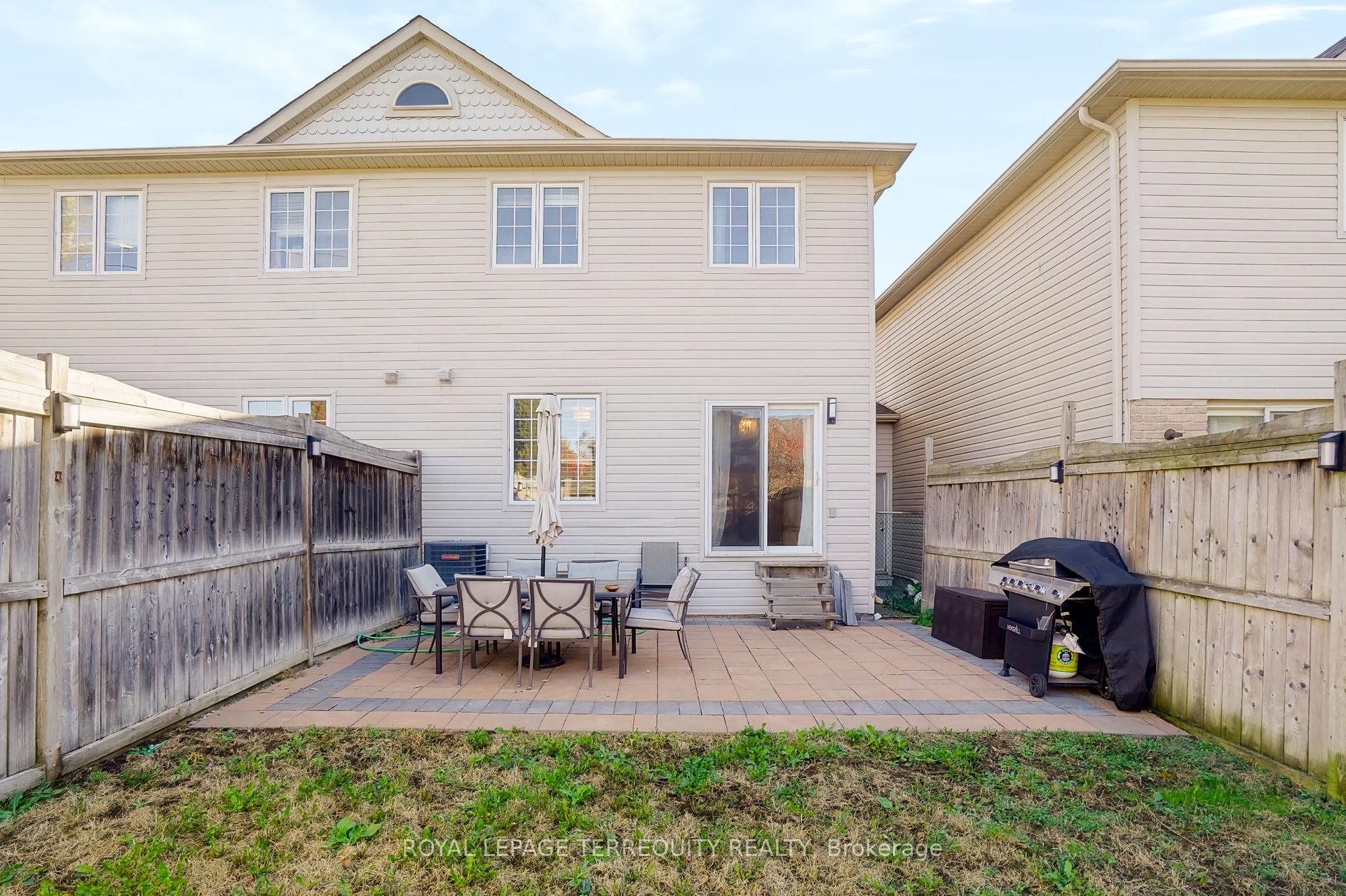 Photo 22 of Unit 19, 253 Sprucewood Crescent W, Clarington, Bowmanville — HOMEH