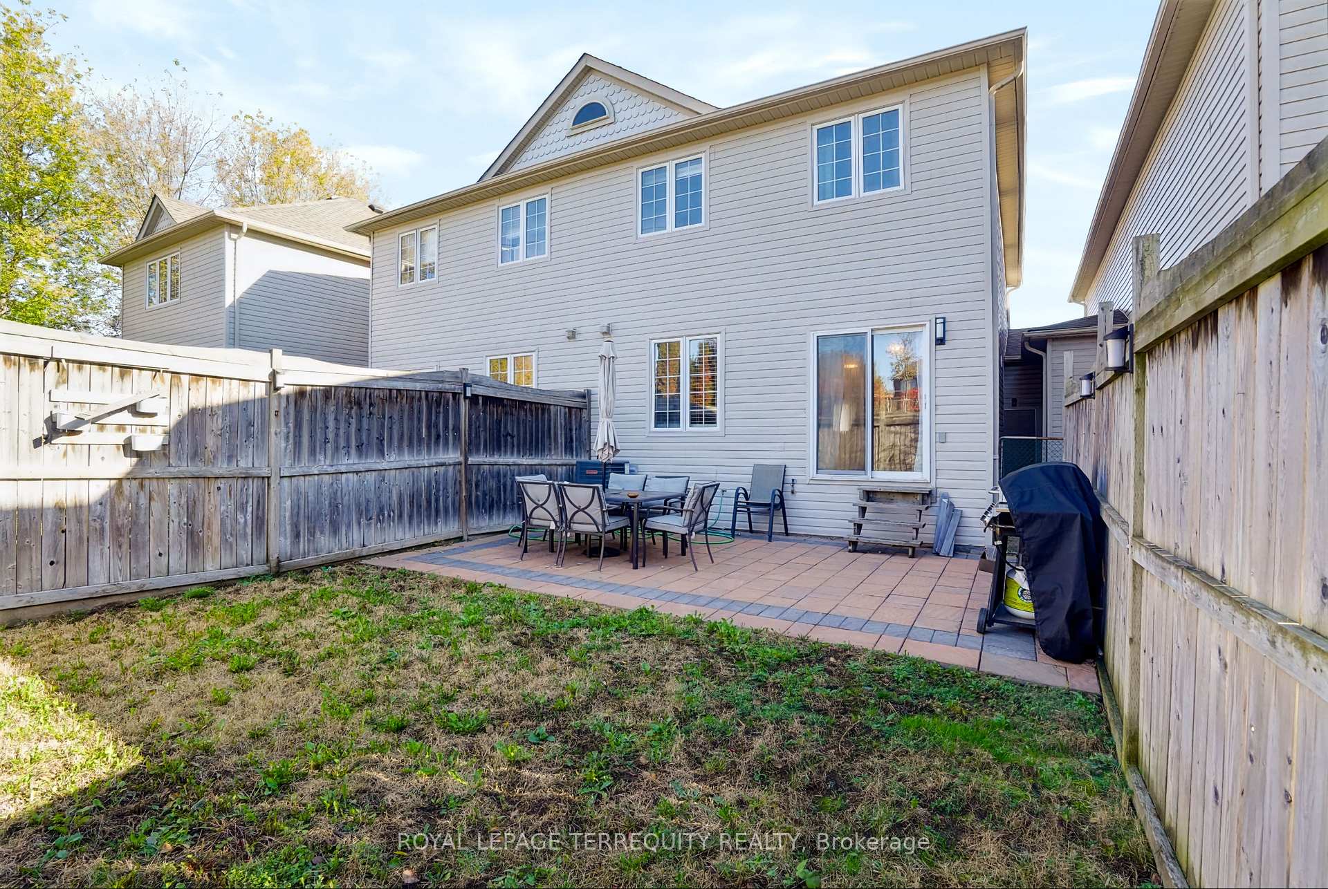 Photo 23 of Unit 19, 253 Sprucewood Crescent W, Clarington, Bowmanville — HOMEH