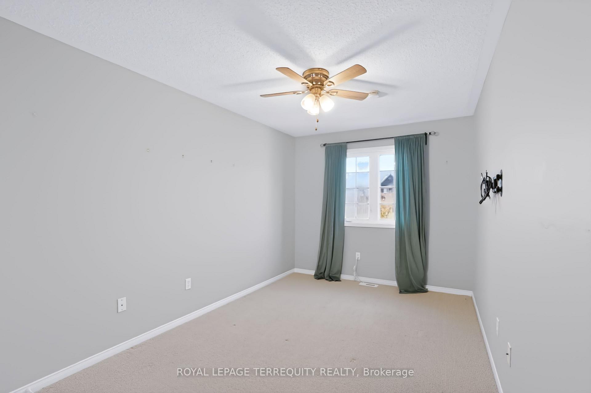 Photo 32 of Unit 19, 253 Sprucewood Crescent W, Clarington, Bowmanville — HOMEH