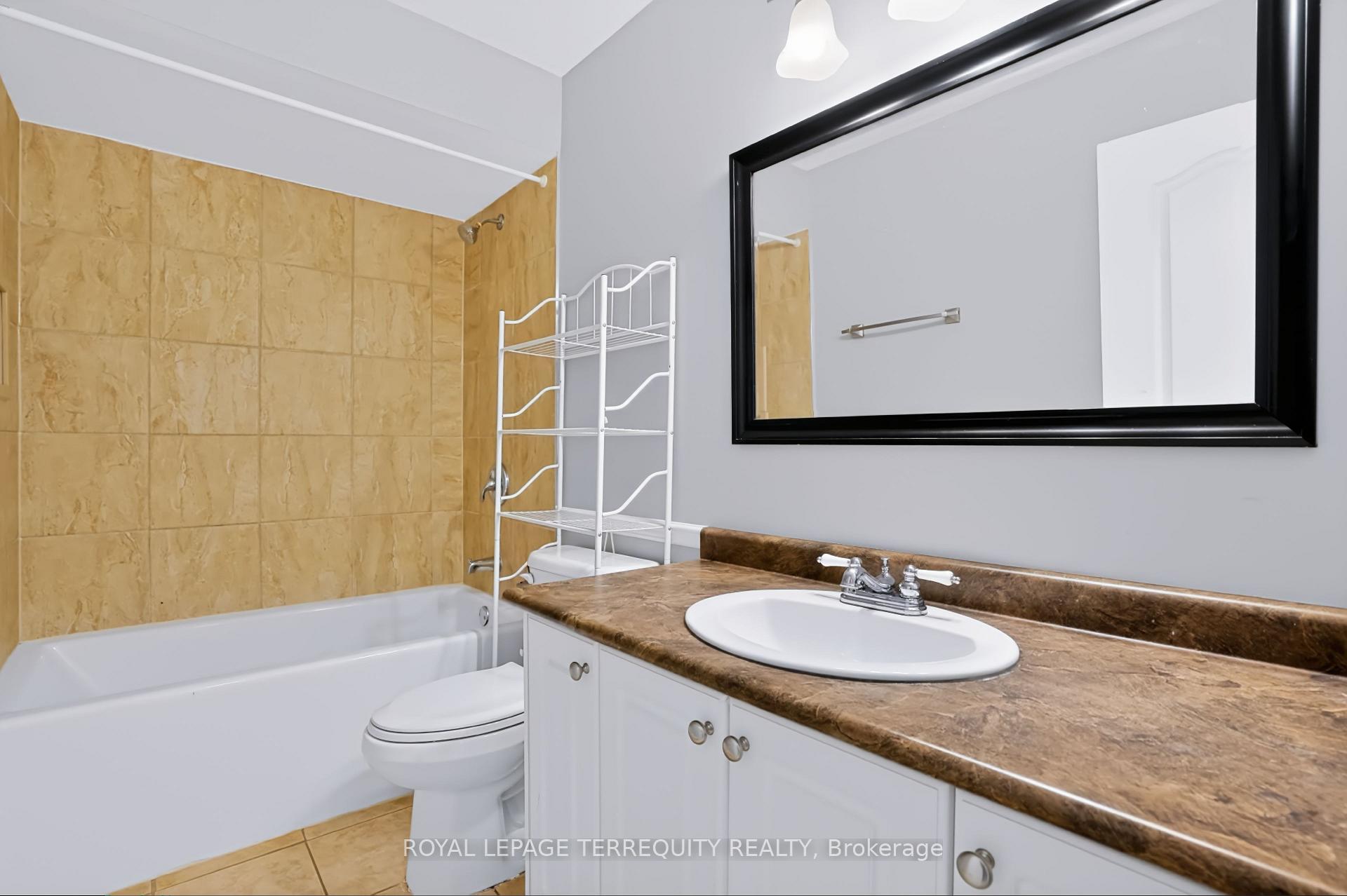 Photo 35 of Unit 19, 253 Sprucewood Crescent W, Clarington, Bowmanville — HOMEH