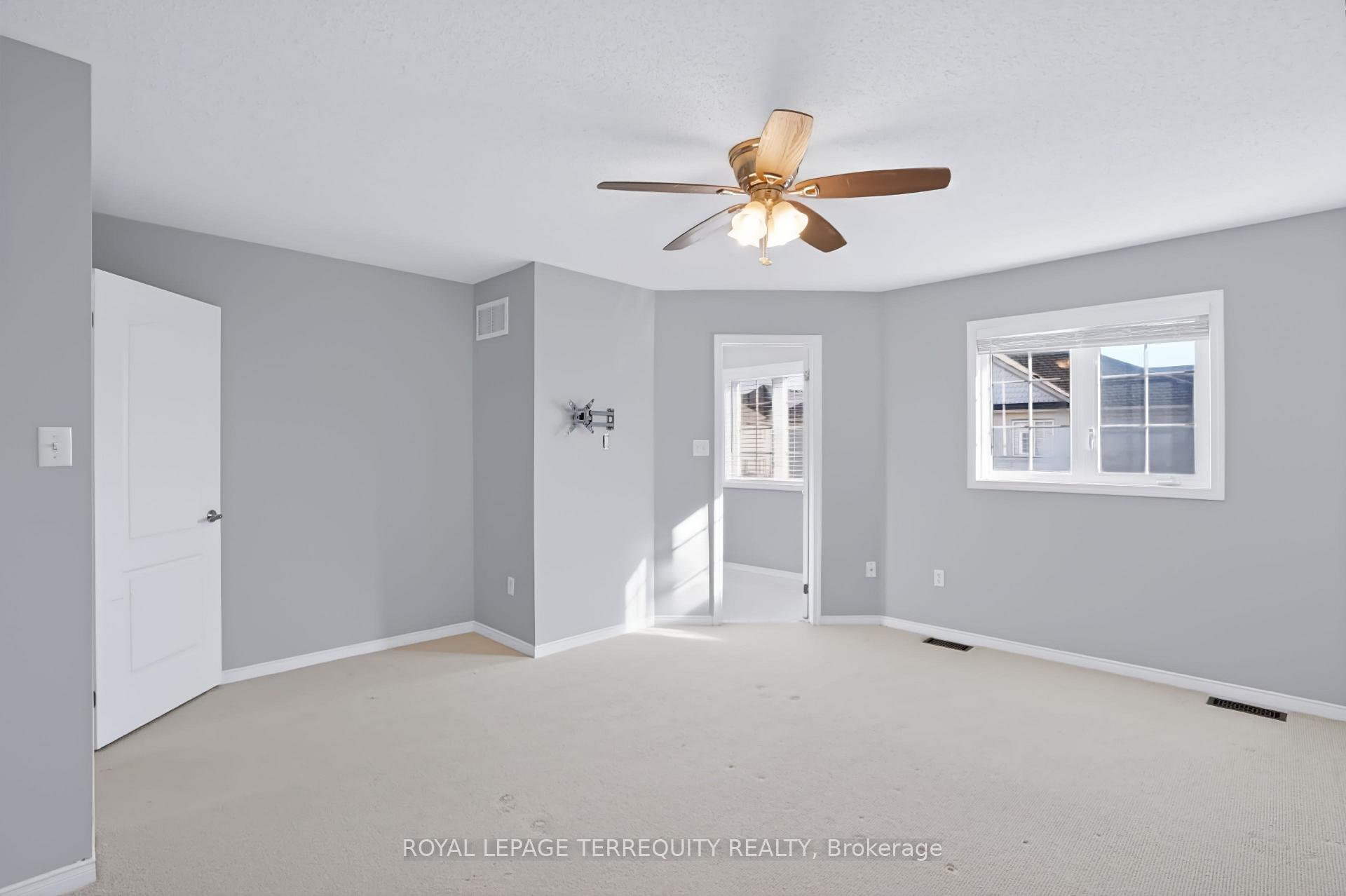 Photo 40 of Unit 19, 253 Sprucewood Crescent W, Clarington, Bowmanville — HOMEH