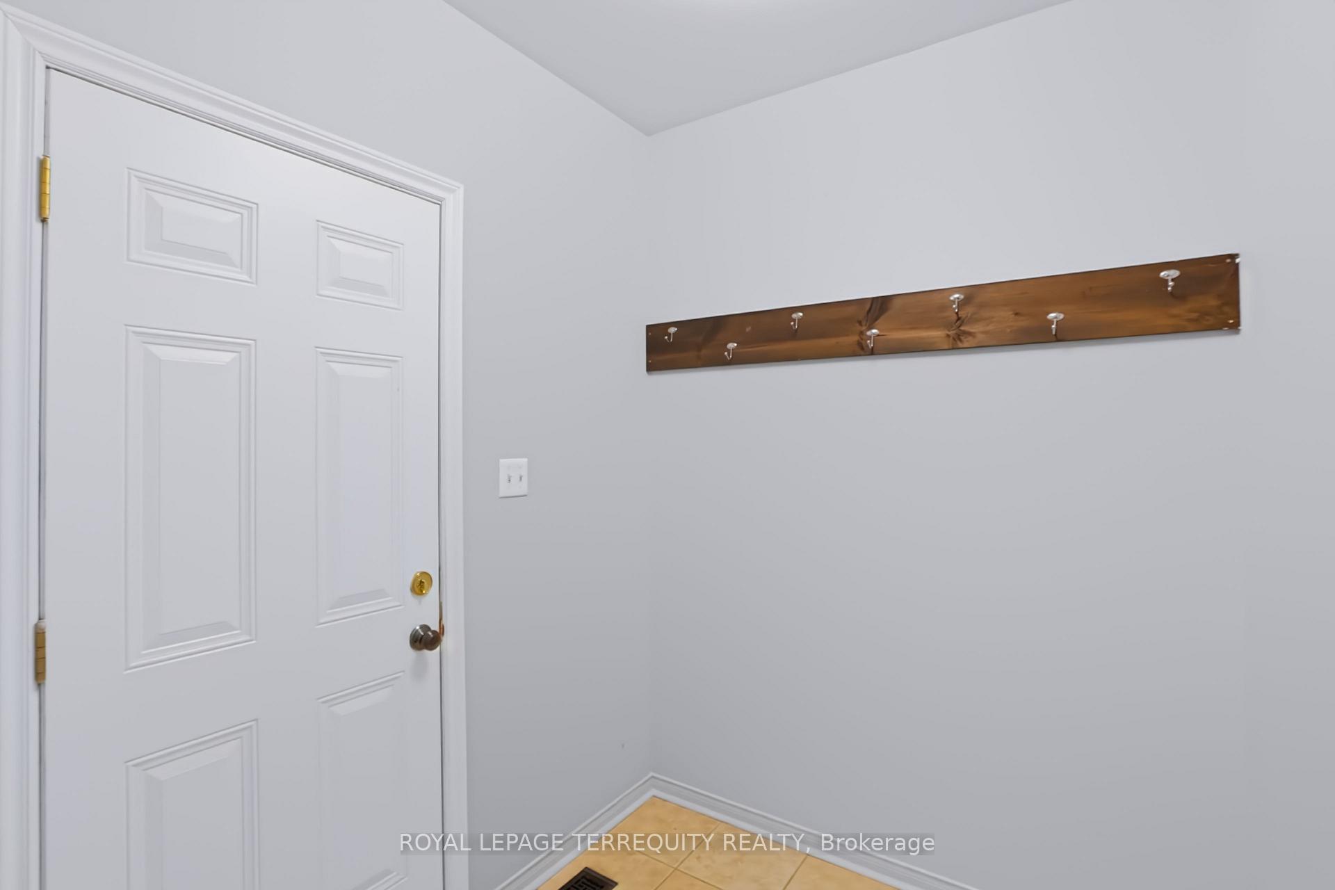 Photo 46 of Unit 19, 253 Sprucewood Crescent W, Clarington, Bowmanville — HOMEH